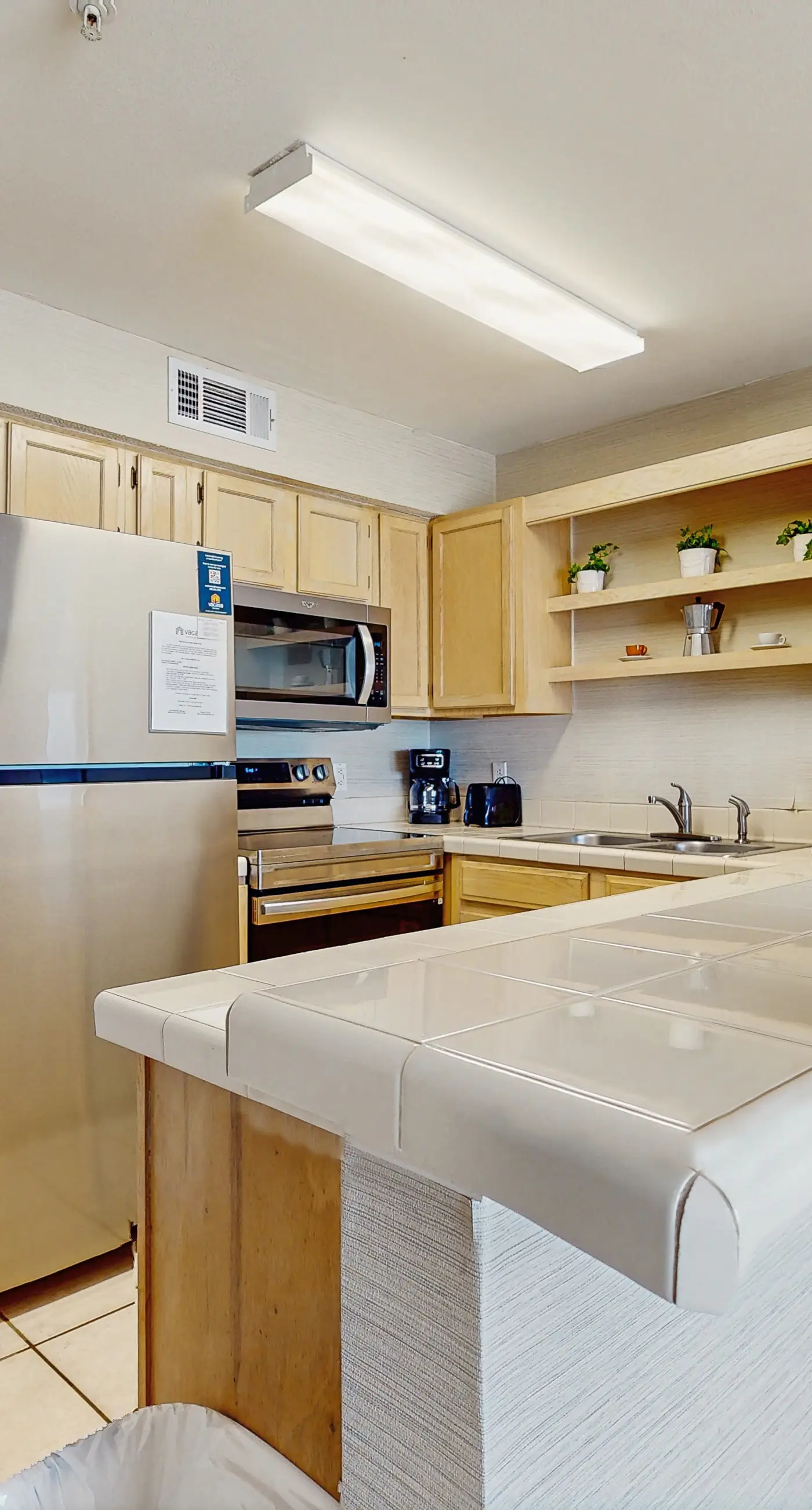 2nd Floor Gulf Front Condo, Complimentary Beach Equipment, Nearby Shops & Dining
