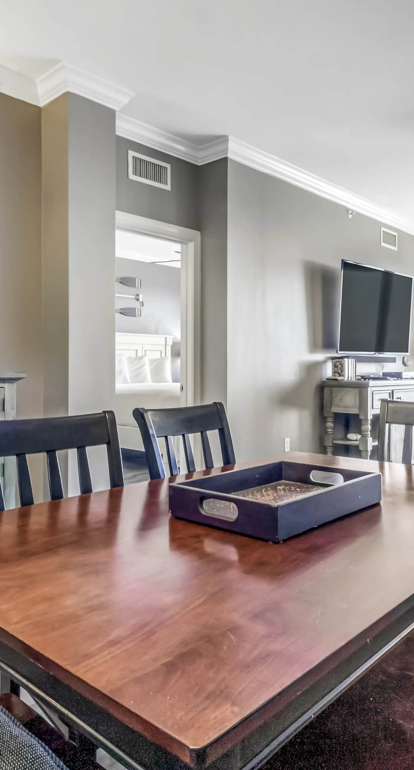 Stunning Gulf-front condo with balcony, pool, hot tub, gym & beach views