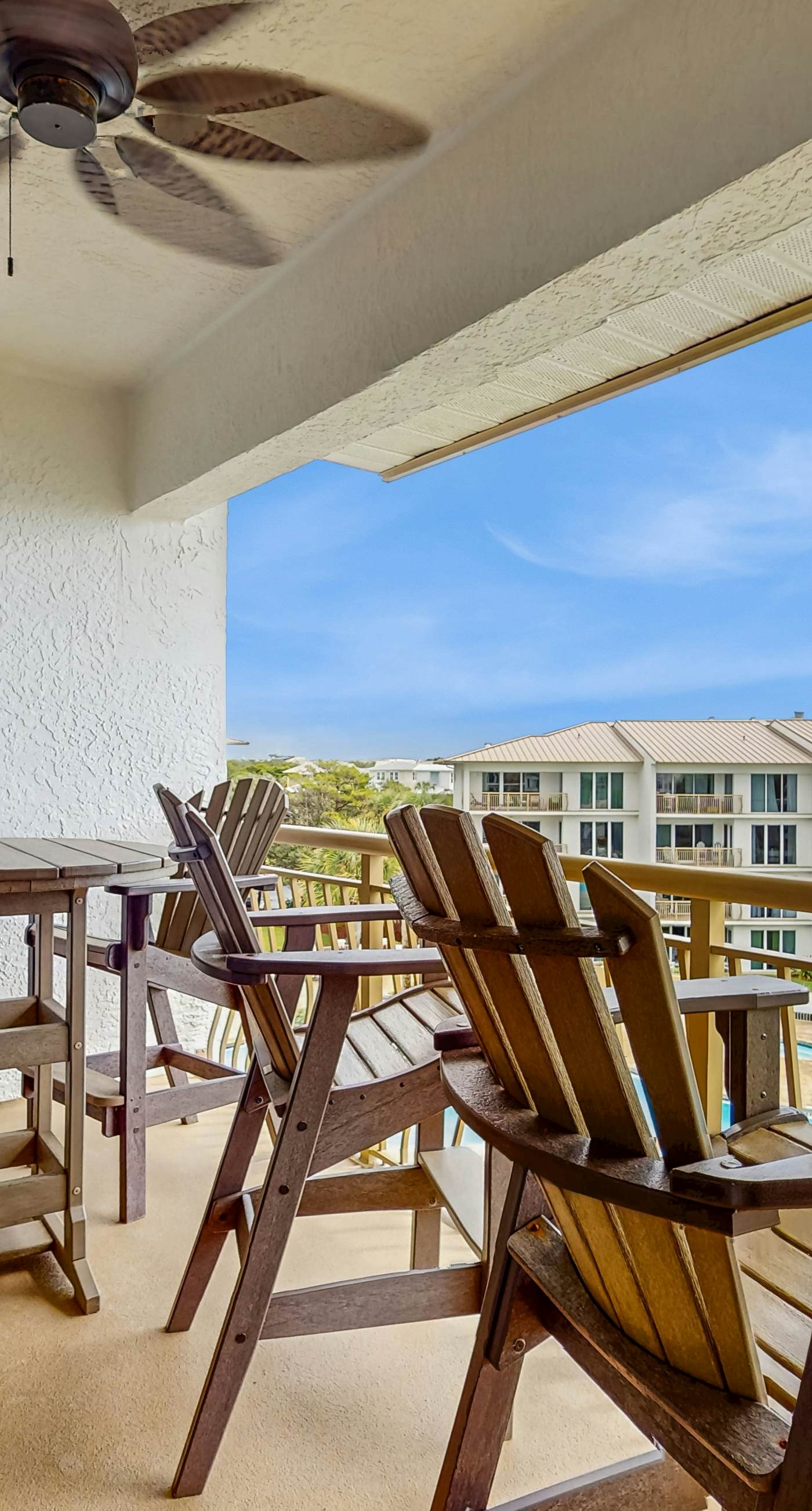 Water-view condo with pool, hot tub & pickleball