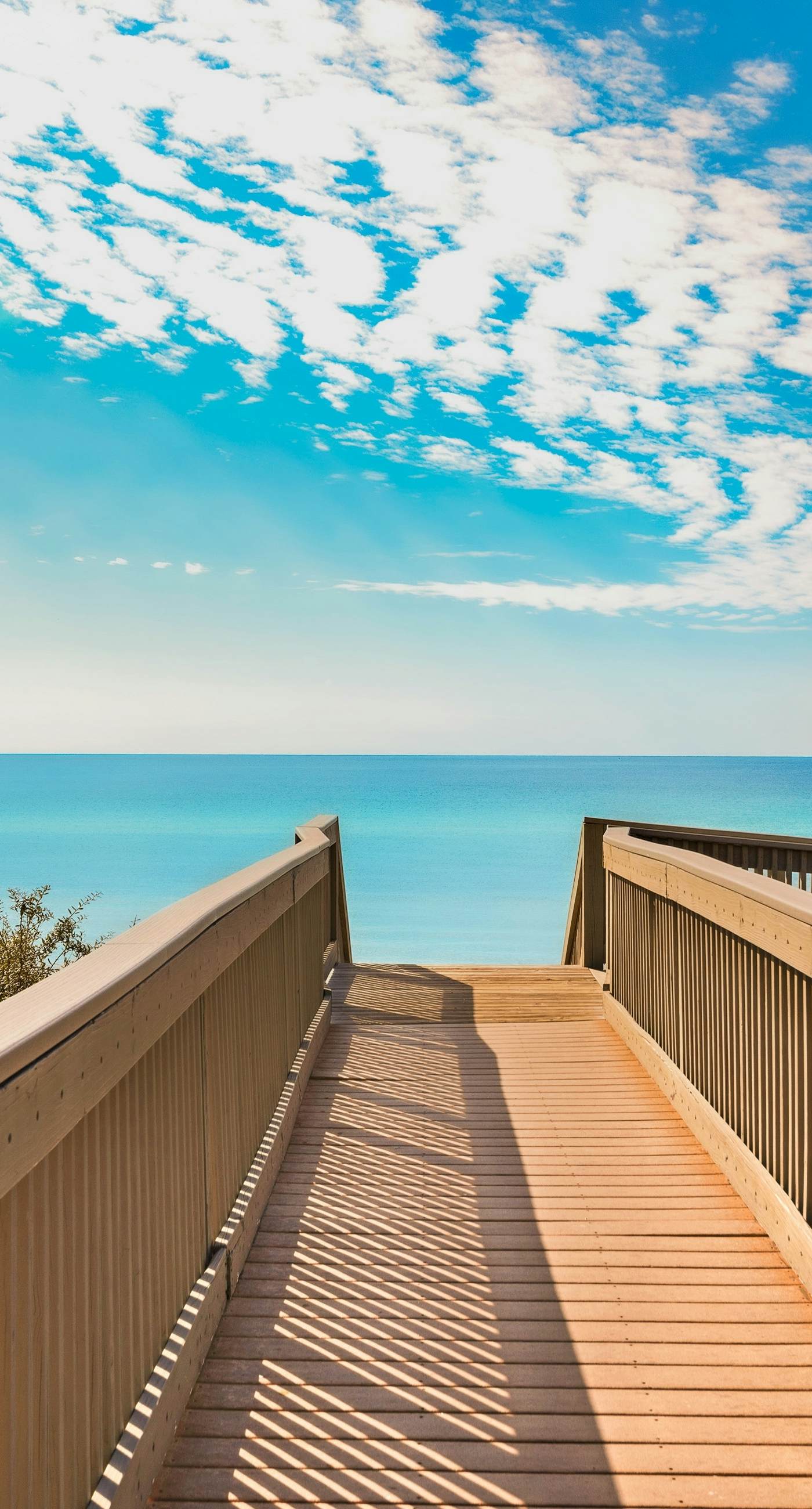 Water-view condo with pool, hot tub & pickleball