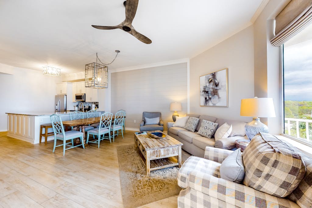 Stunning 4th-floor condo with pool, tennis, pickleball, ocean & beach view