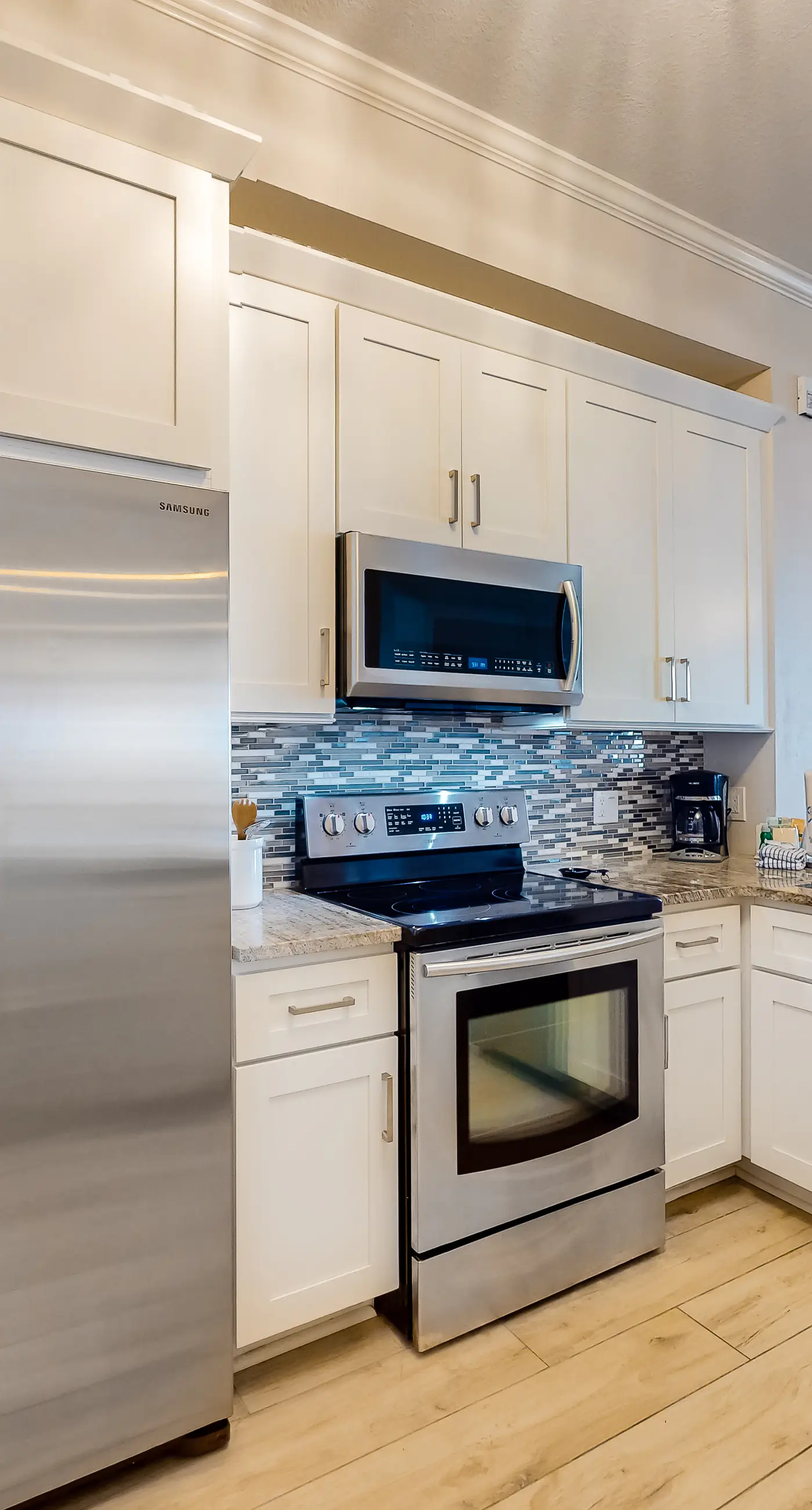 Stunning 4th-floor condo with pool, tennis, pickleball, ocean & beach view