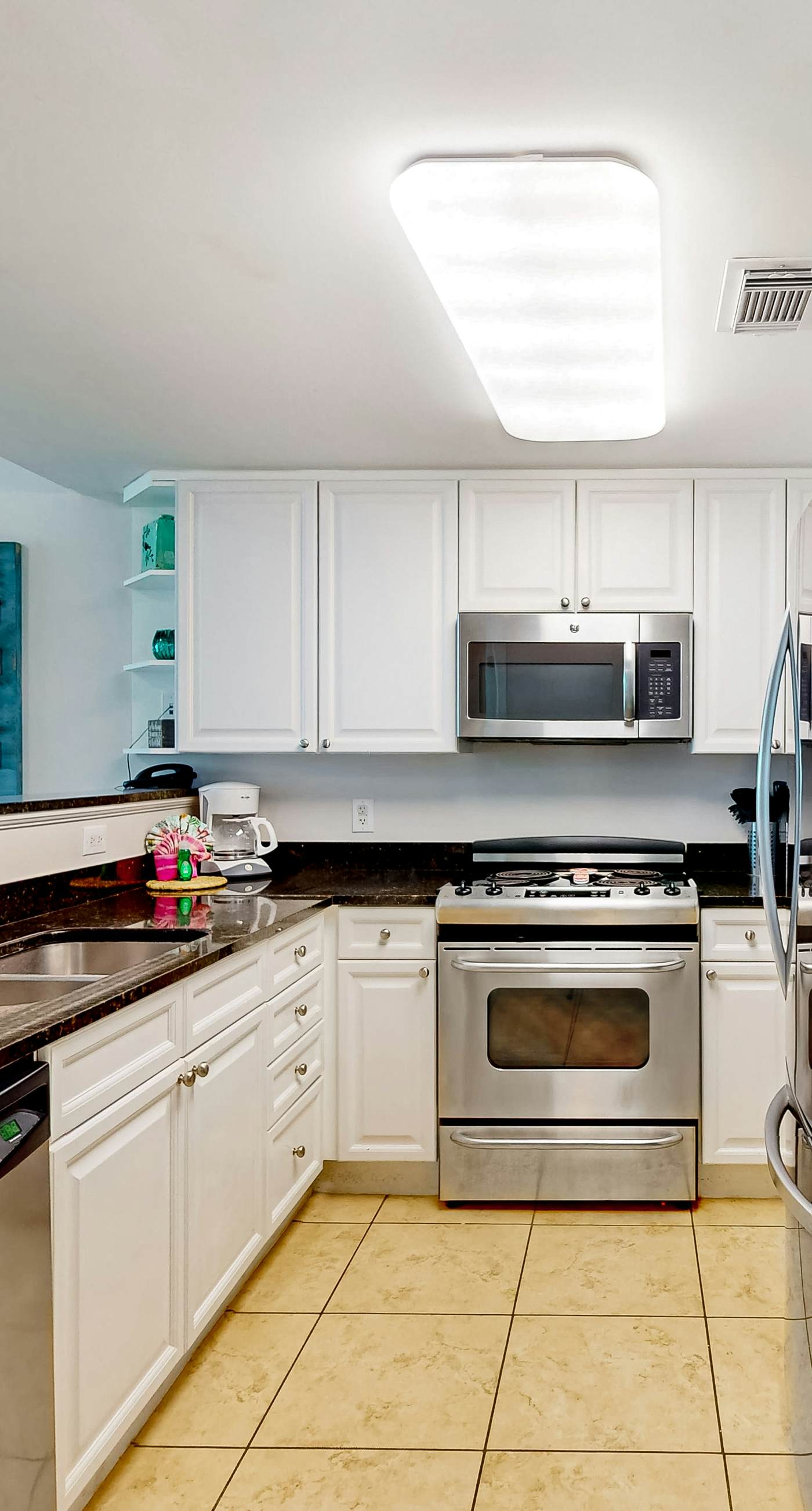 Sunny Waterscape ground-floor condo with pools, hot tubs, & stunning Gulf views