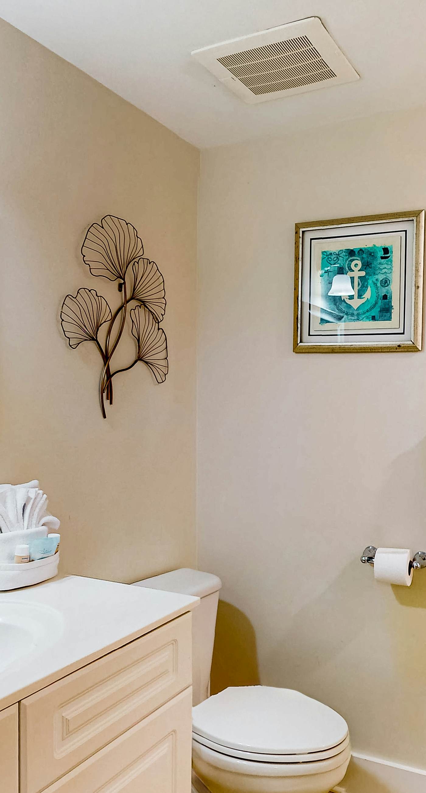 Sunny Waterscape ground-floor condo with pools, hot tubs, & stunning Gulf views