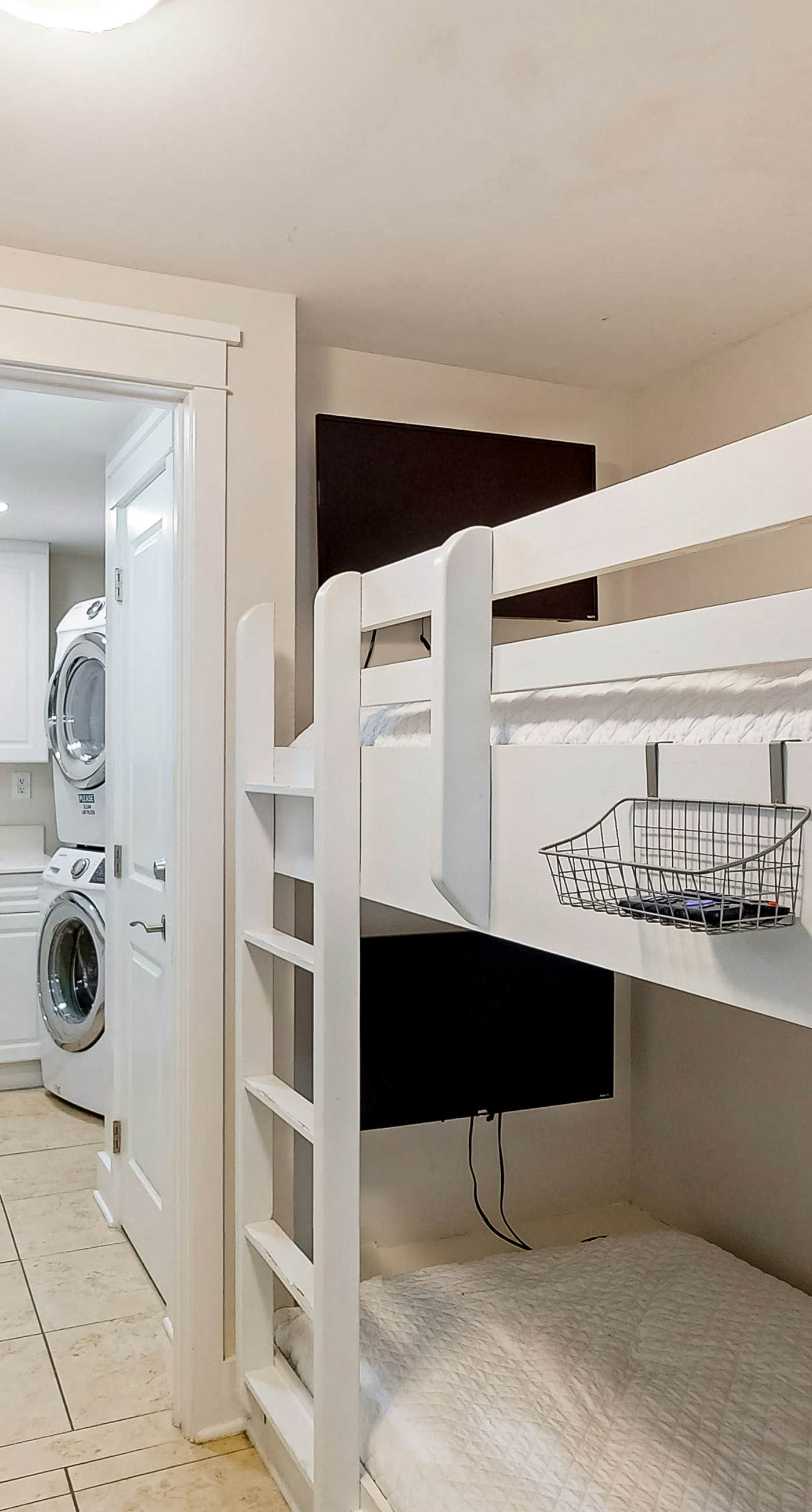 Sunny Waterscape ground-floor condo with pools, hot tubs, & stunning Gulf views