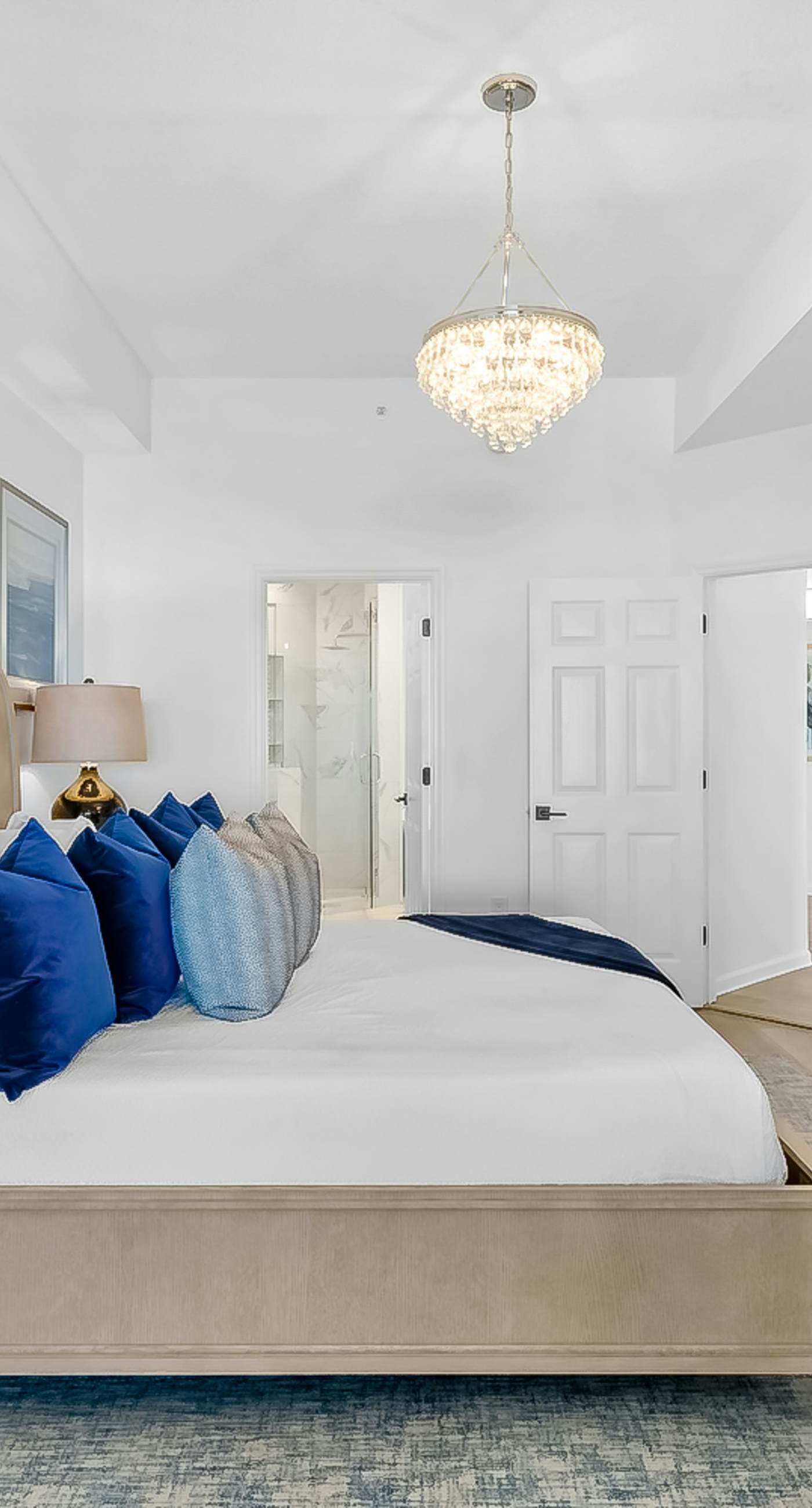 Completely Updated with beach access, pool, hot tub, tennis, pickleball & gym