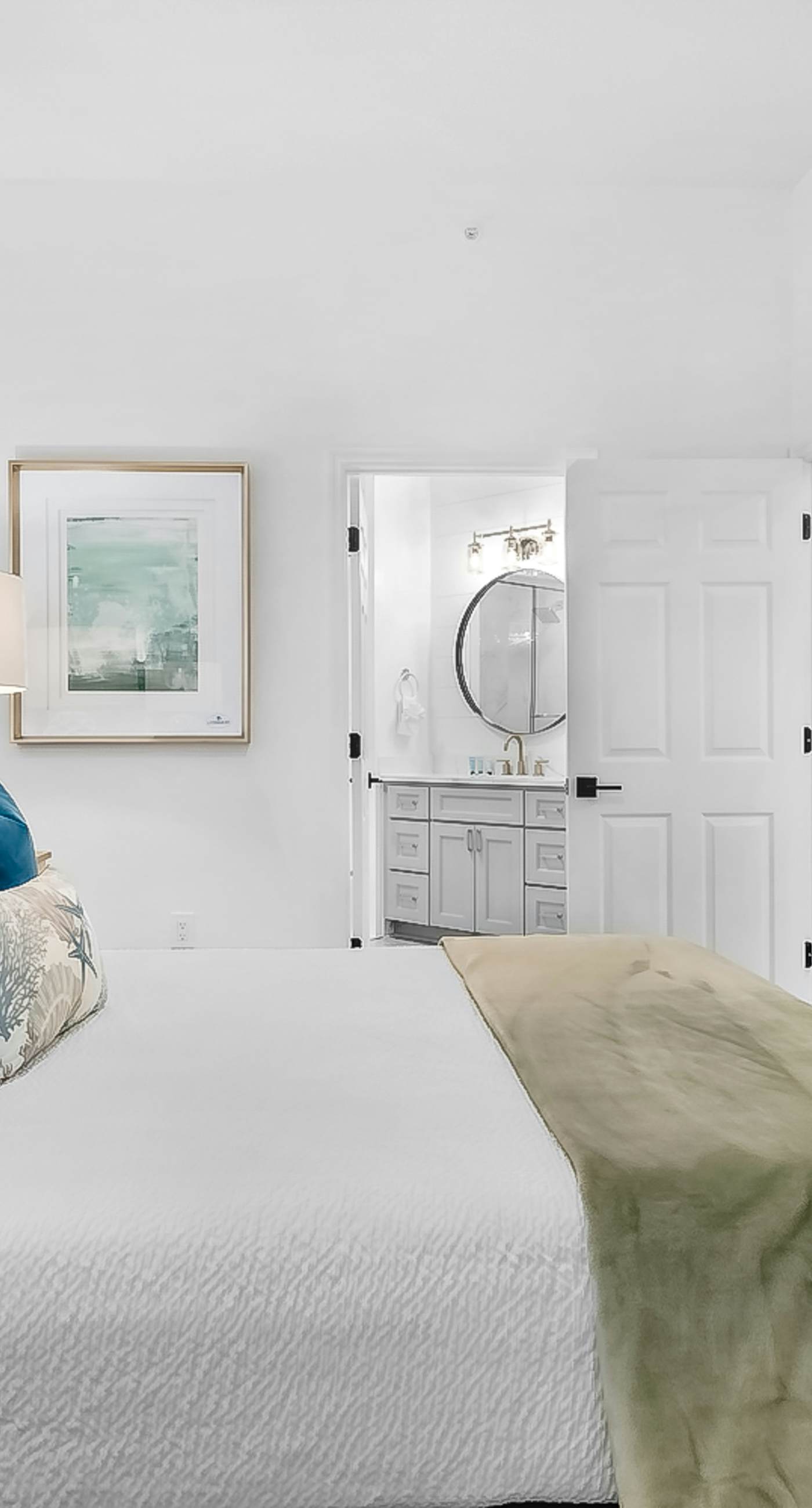 Completely Updated with beach access, pool, hot tub, tennis, pickleball & gym