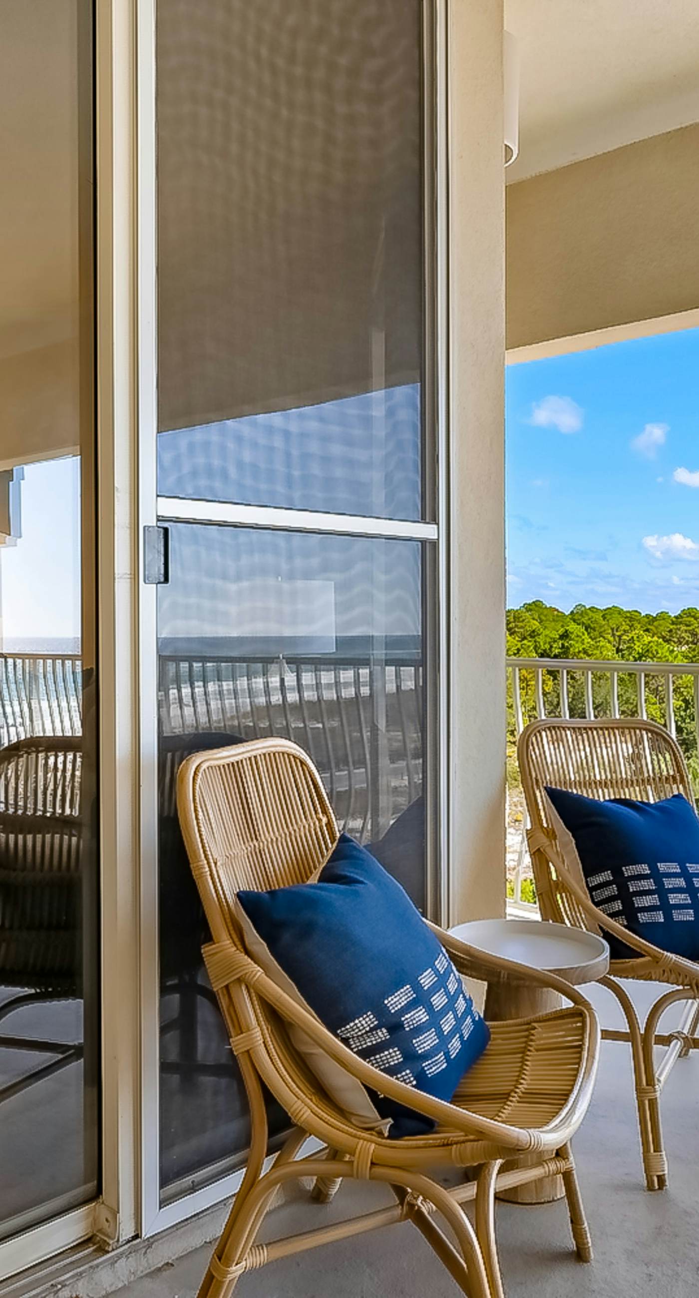 Completely Updated with beach access, pool, hot tub, tennis, pickleball & gym