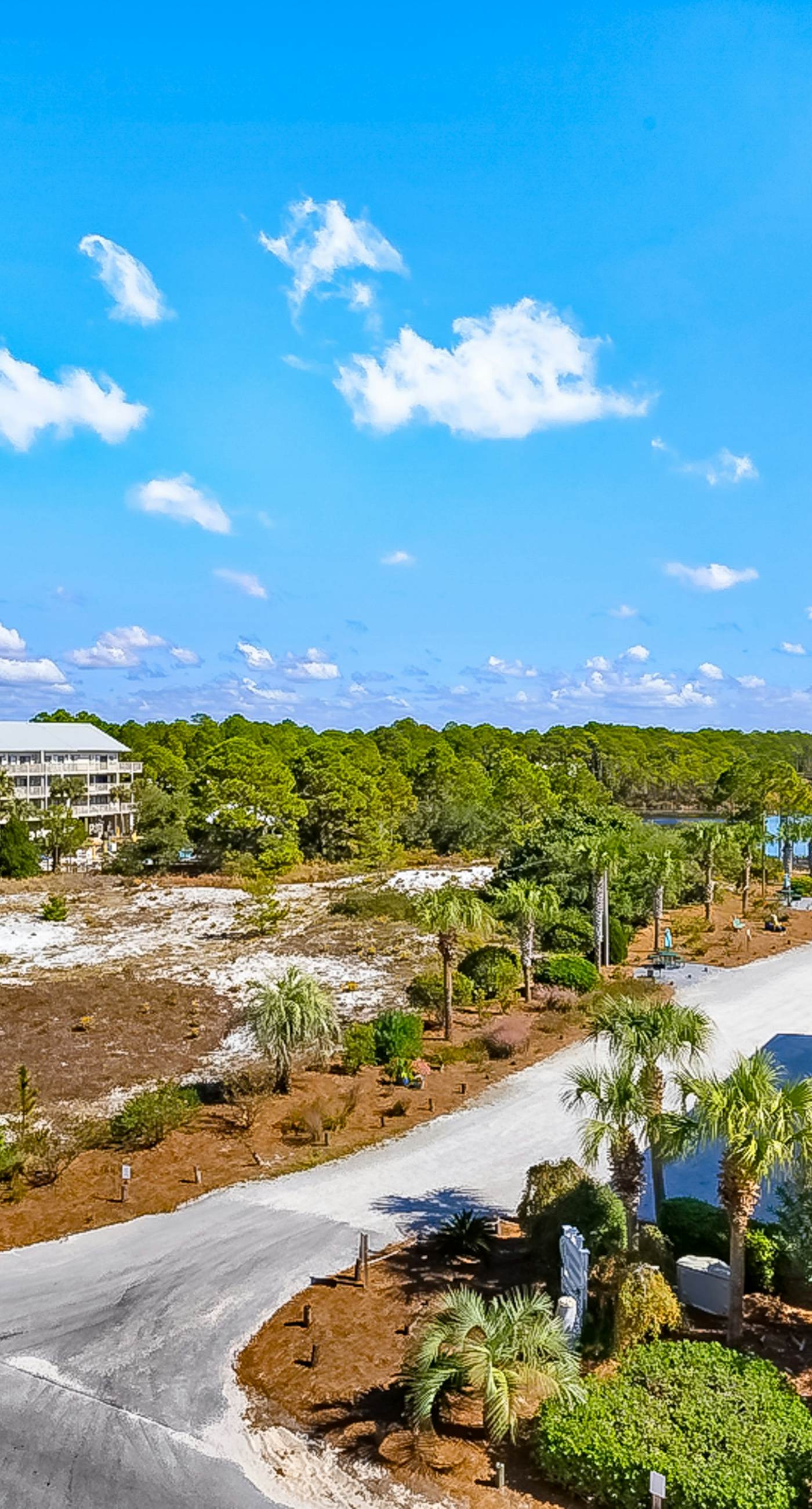 Completely Updated with beach access, pool, hot tub, tennis, pickleball & gym