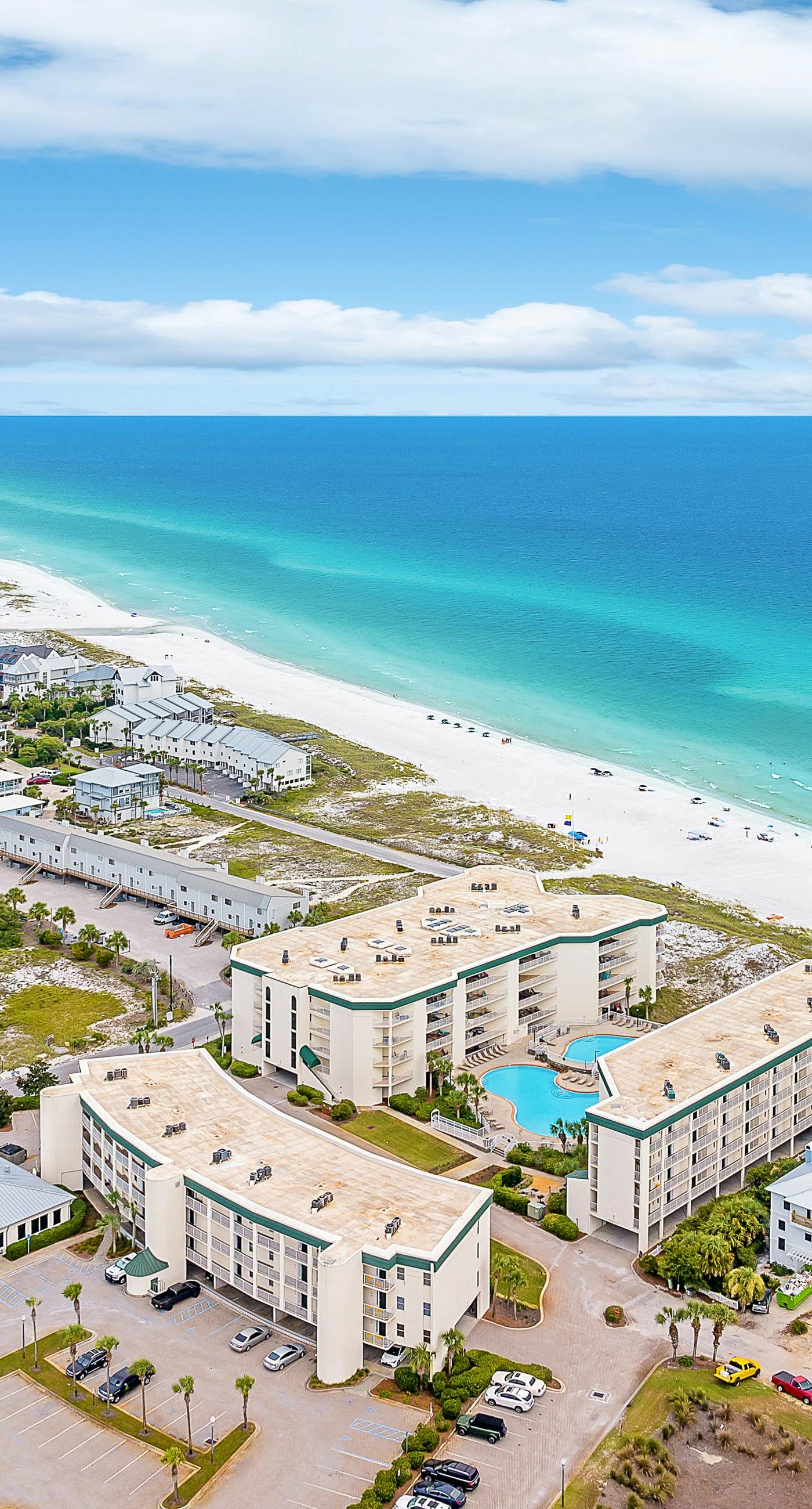 Completely Updated with beach access, pool, hot tub, tennis, pickleball & gym