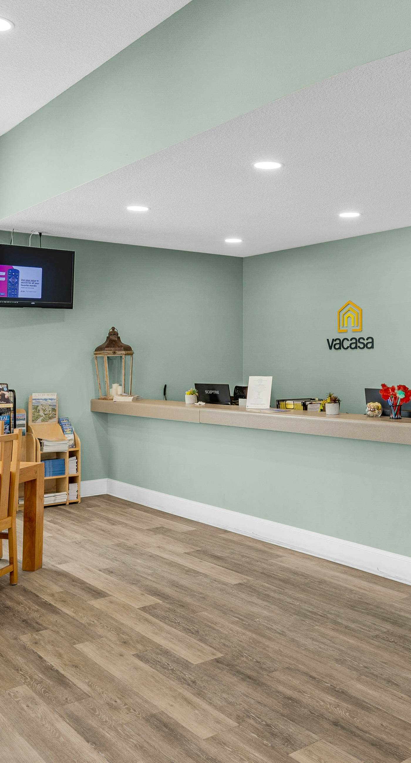 Completely Updated with beach access, pool, hot tub, tennis, pickleball & gym