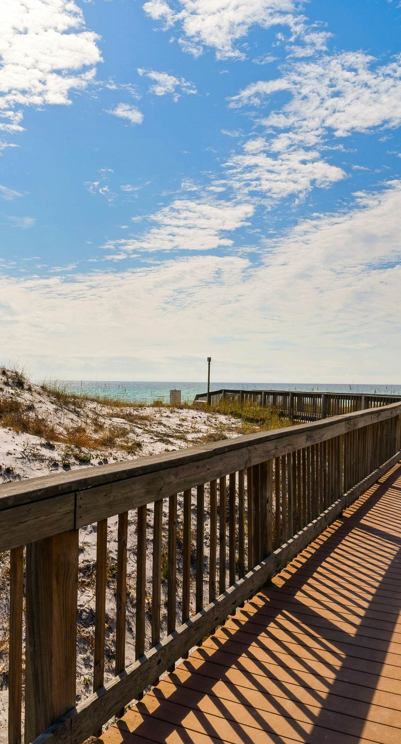 Completely Updated with beach access, pool, hot tub, tennis, pickleball & gym