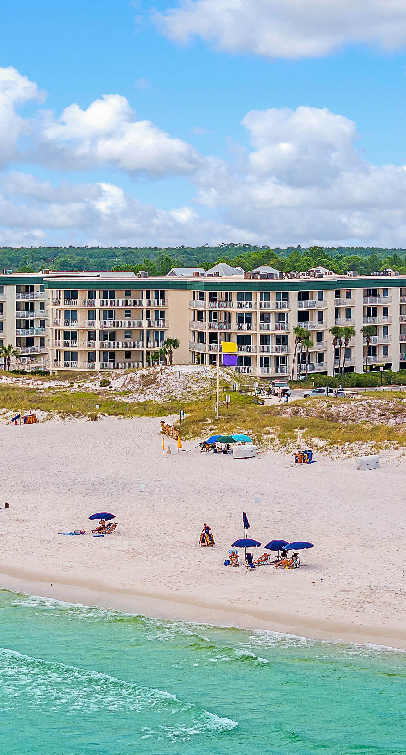 Completely Updated with beach access, pool, hot tub, tennis, pickleball & gym