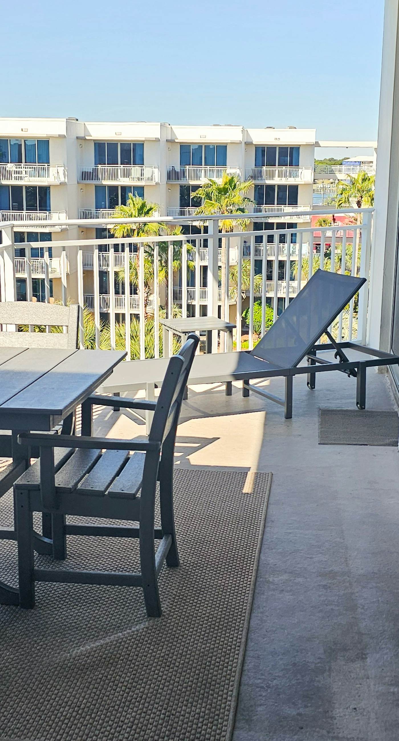 5th Floor Welcoming Condo At Waterscape! Steps To Beach! Lazy River