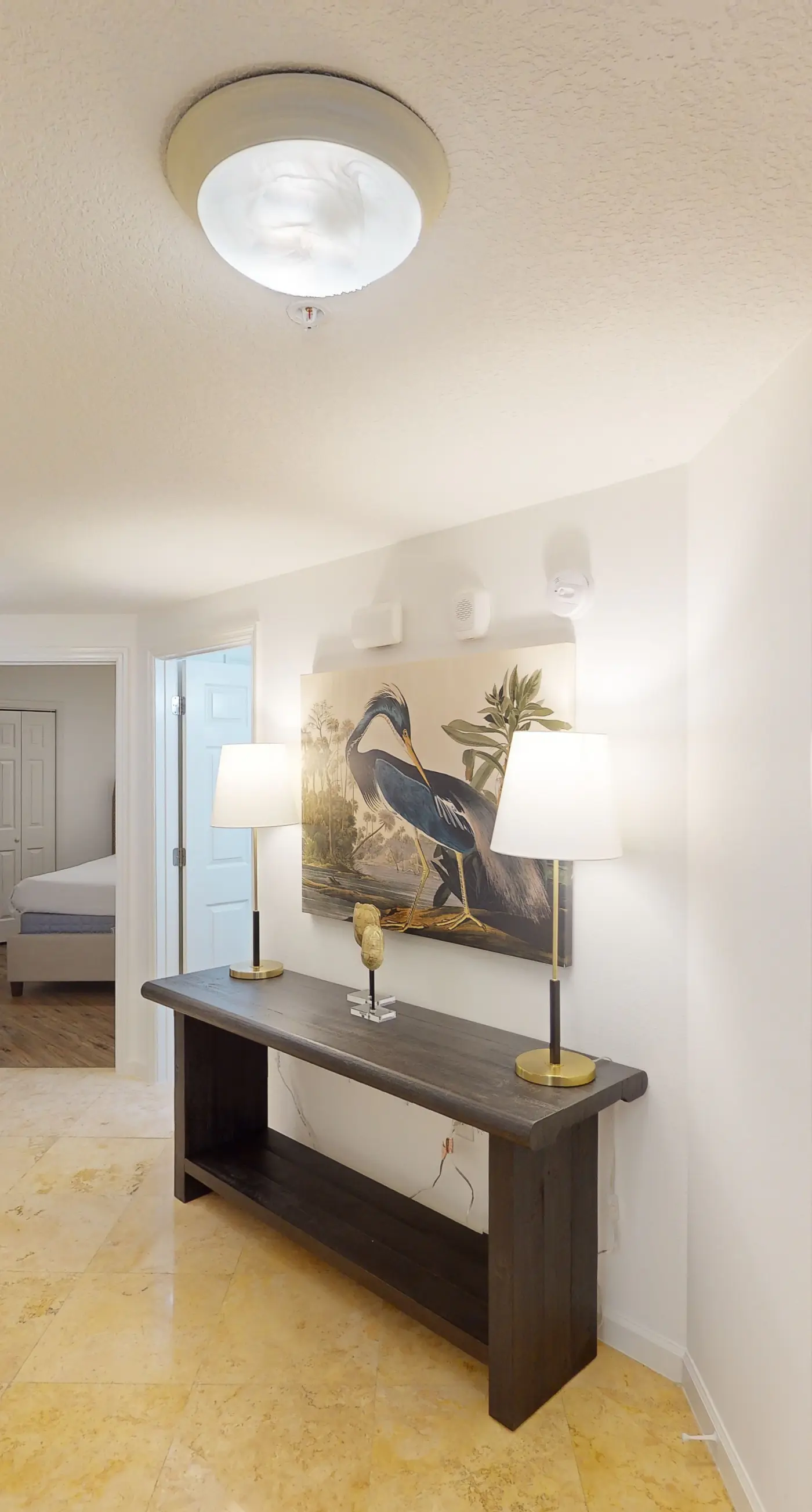 Coastal condo with beach, pool, hot tub, sauna, tennis, bikes, W&D, & central AC