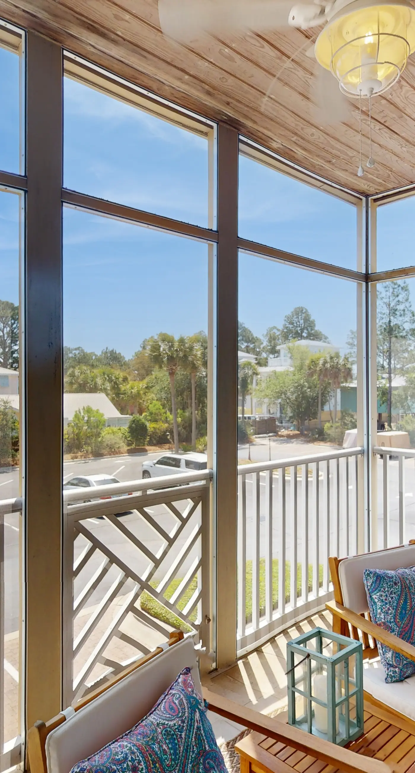 Stylish condo with screened balcony, pool, & tennis - near beach