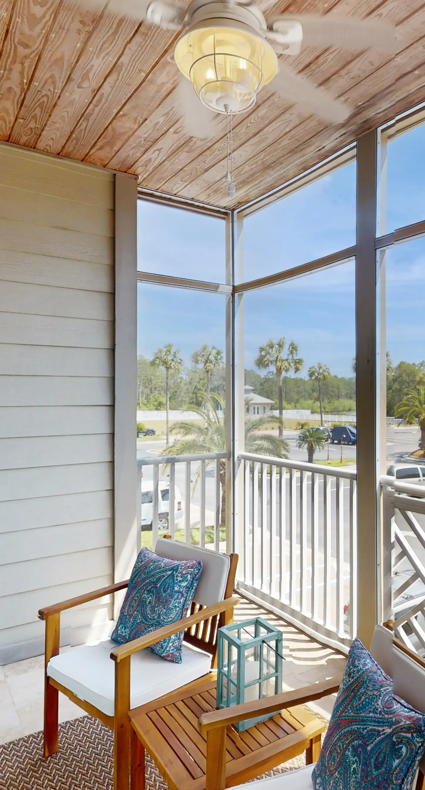 Stylish condo with screened balcony, pool, & tennis - near beach