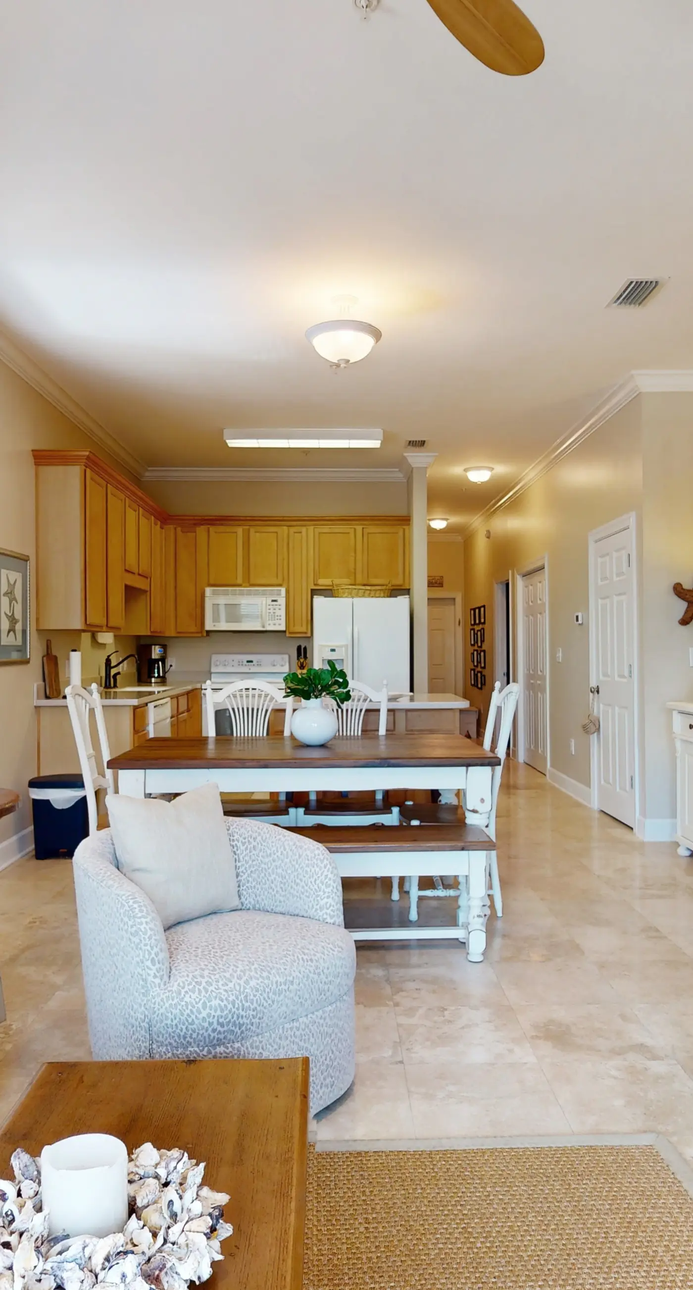 Stylish condo with screened balcony, pool, & tennis - near beach