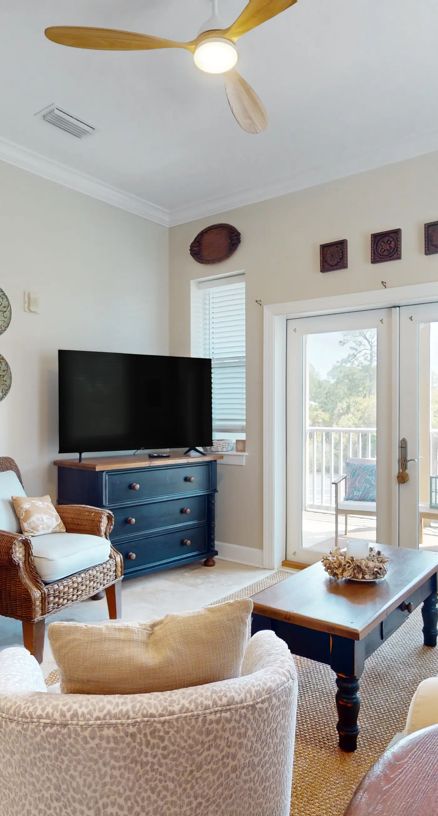 Stylish condo with screened balcony, pool, & tennis - near beach