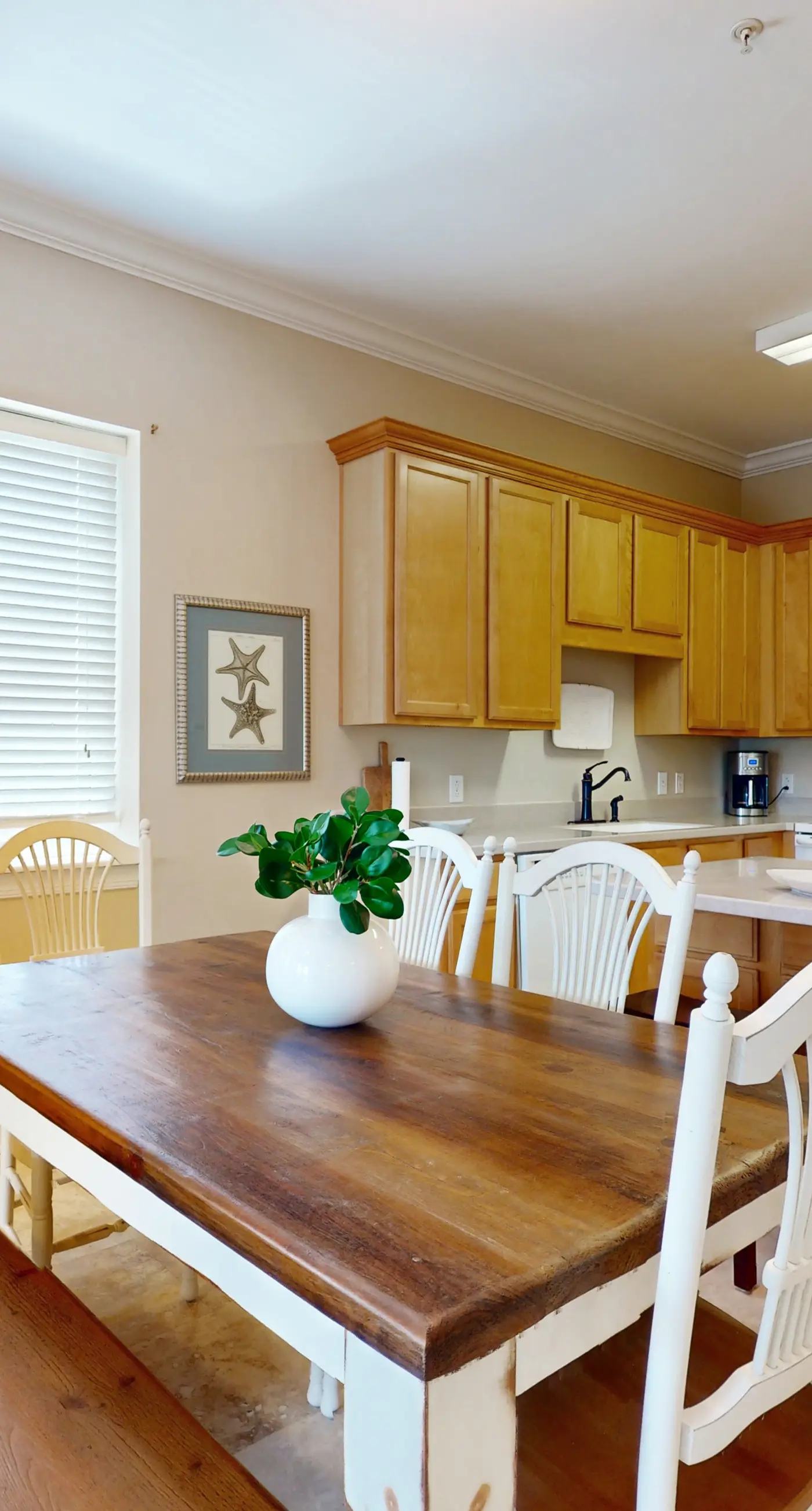 Stylish condo with screened balcony, pool, & tennis - near beach