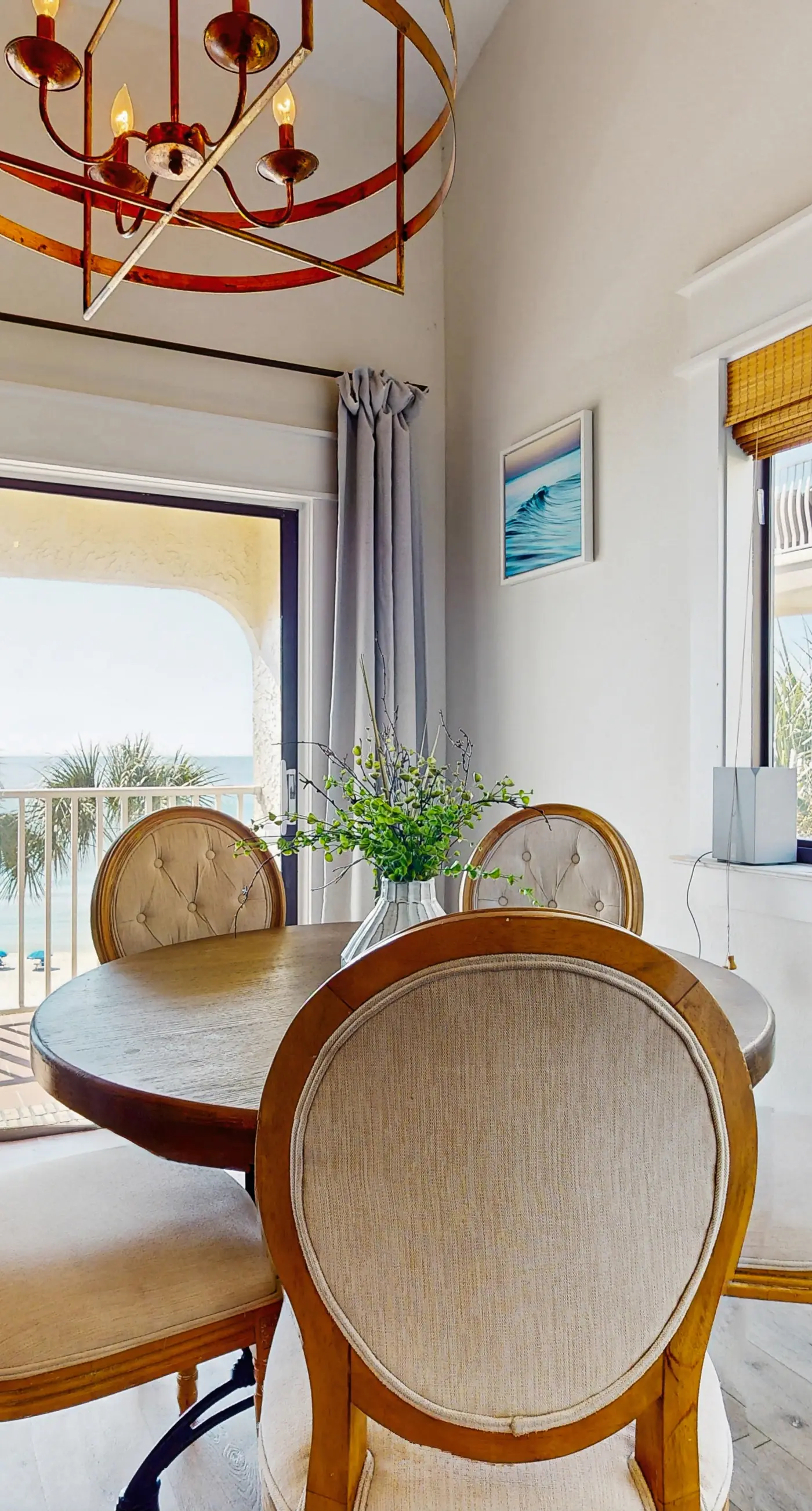 Ideally located beachfront home with balcony, washer&dryer, AC, & amazing views