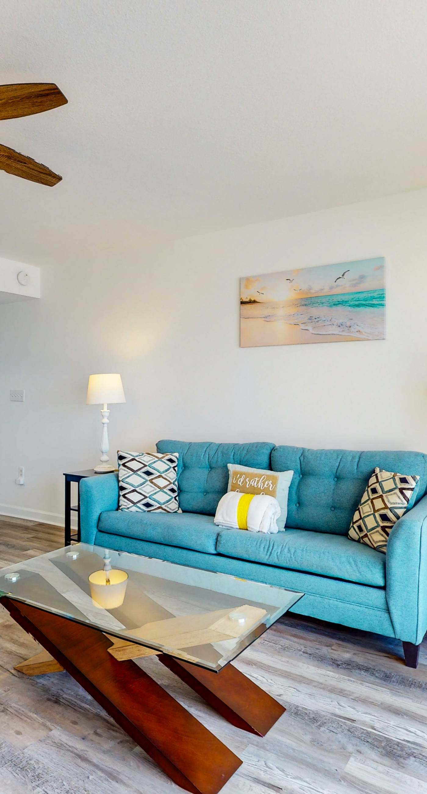 Pelican Isle 417-Gorgeous and cozy beachfront condo with shared pool and beach access