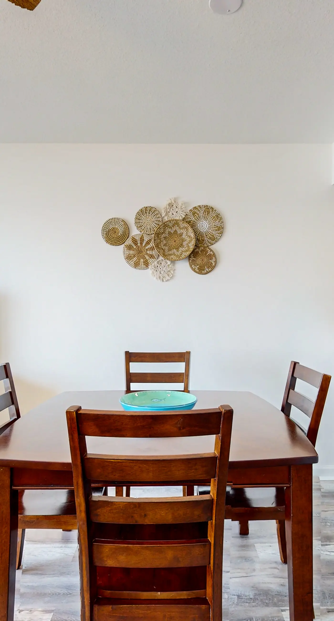 Gorgeous and cozy beachfront condo with shared pool and beach access