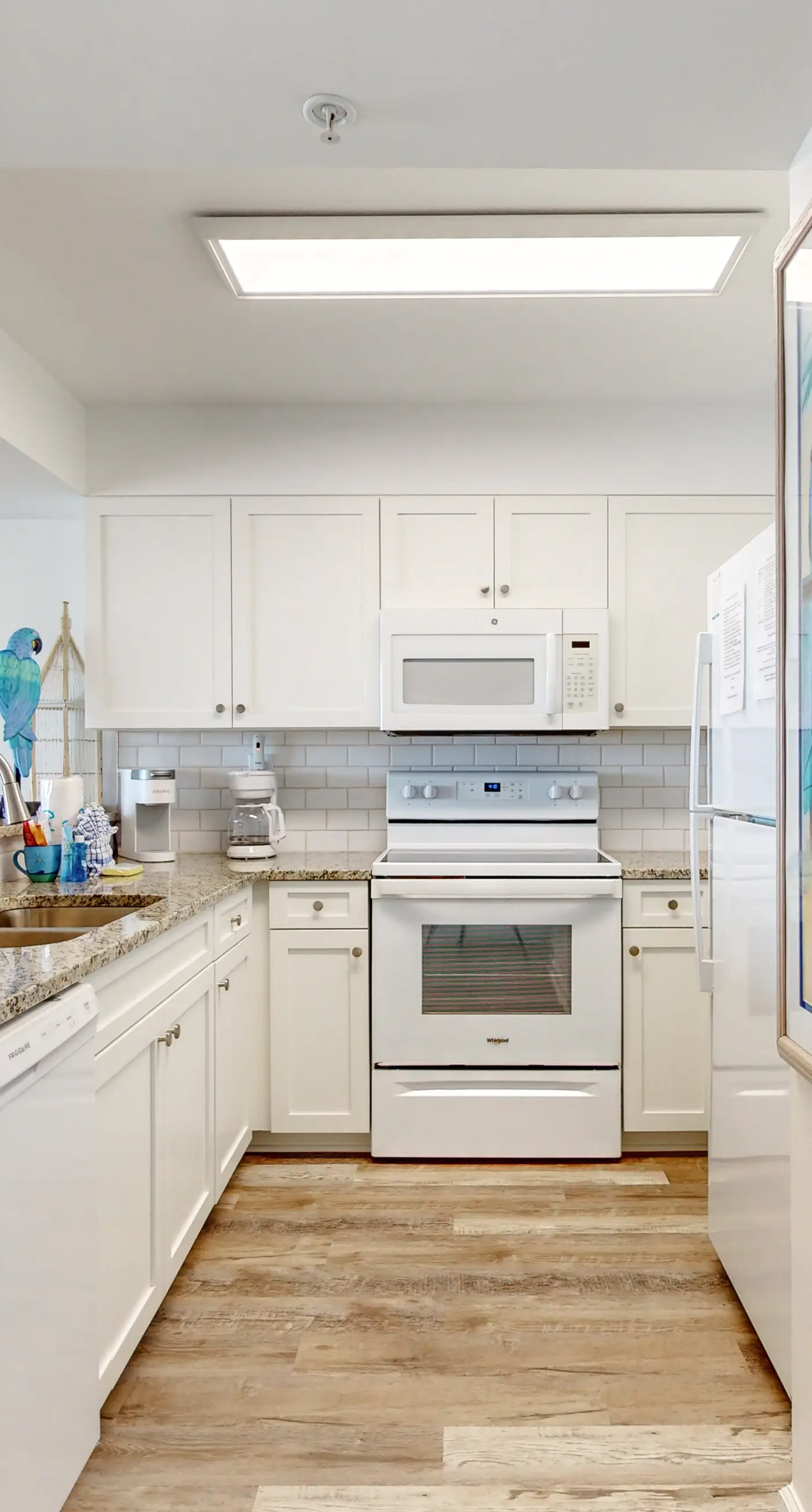 Gorgeous and cozy beachfront condo with shared pool and beach access