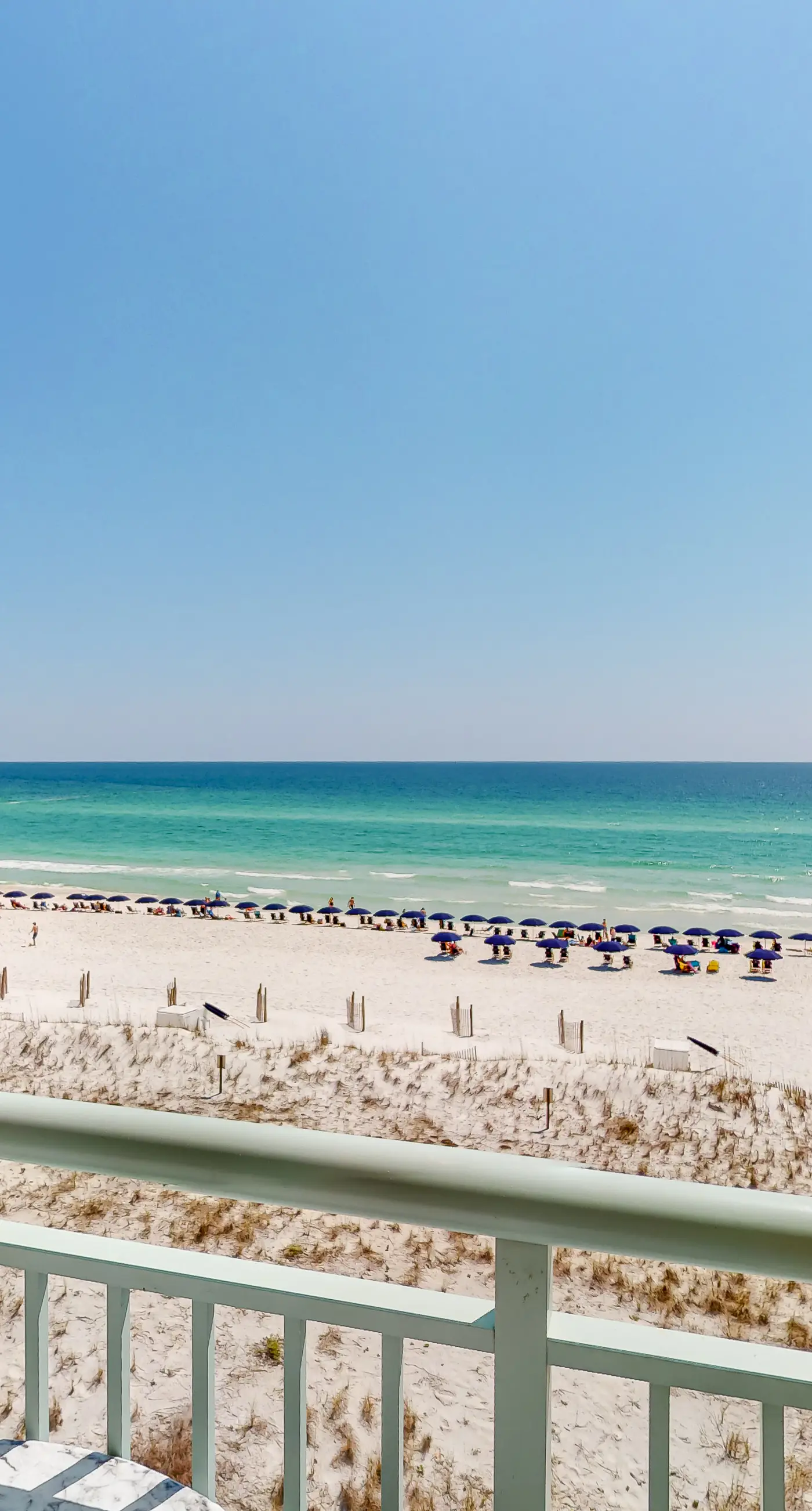 Gorgeous and cozy beachfront condo with shared pool and beach access