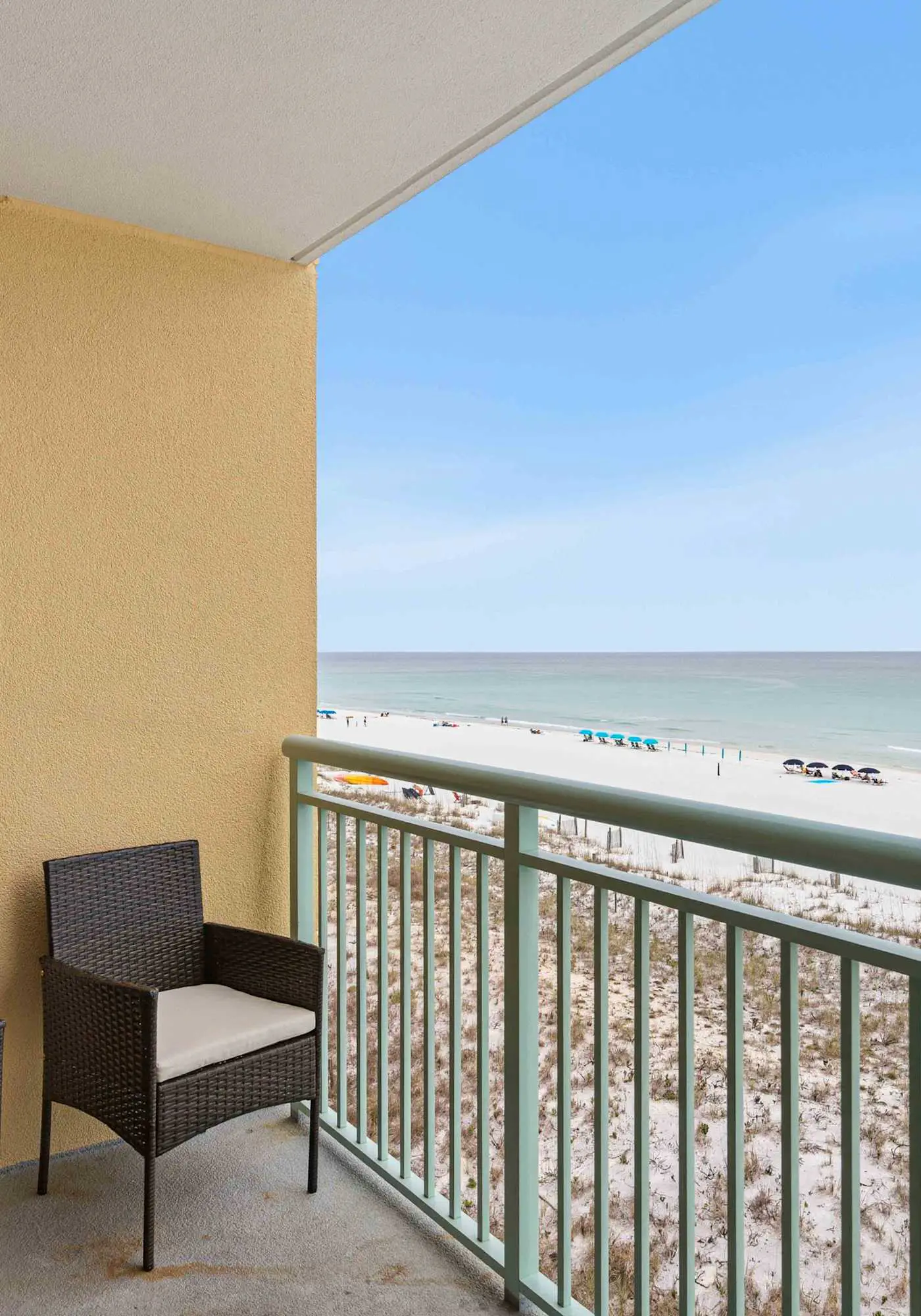 Gorgeous and cozy beachfront condo with shared pool and beach access