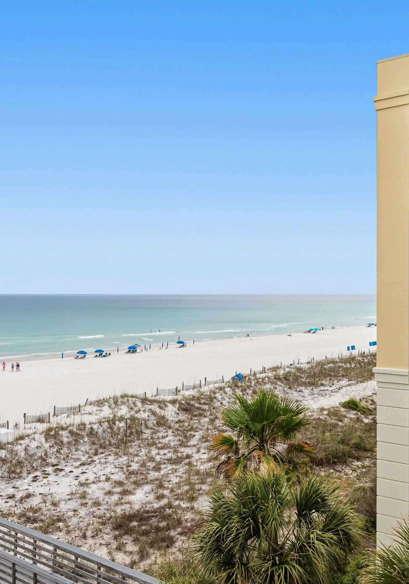 Gorgeous and cozy beachfront condo with shared pool and beach access