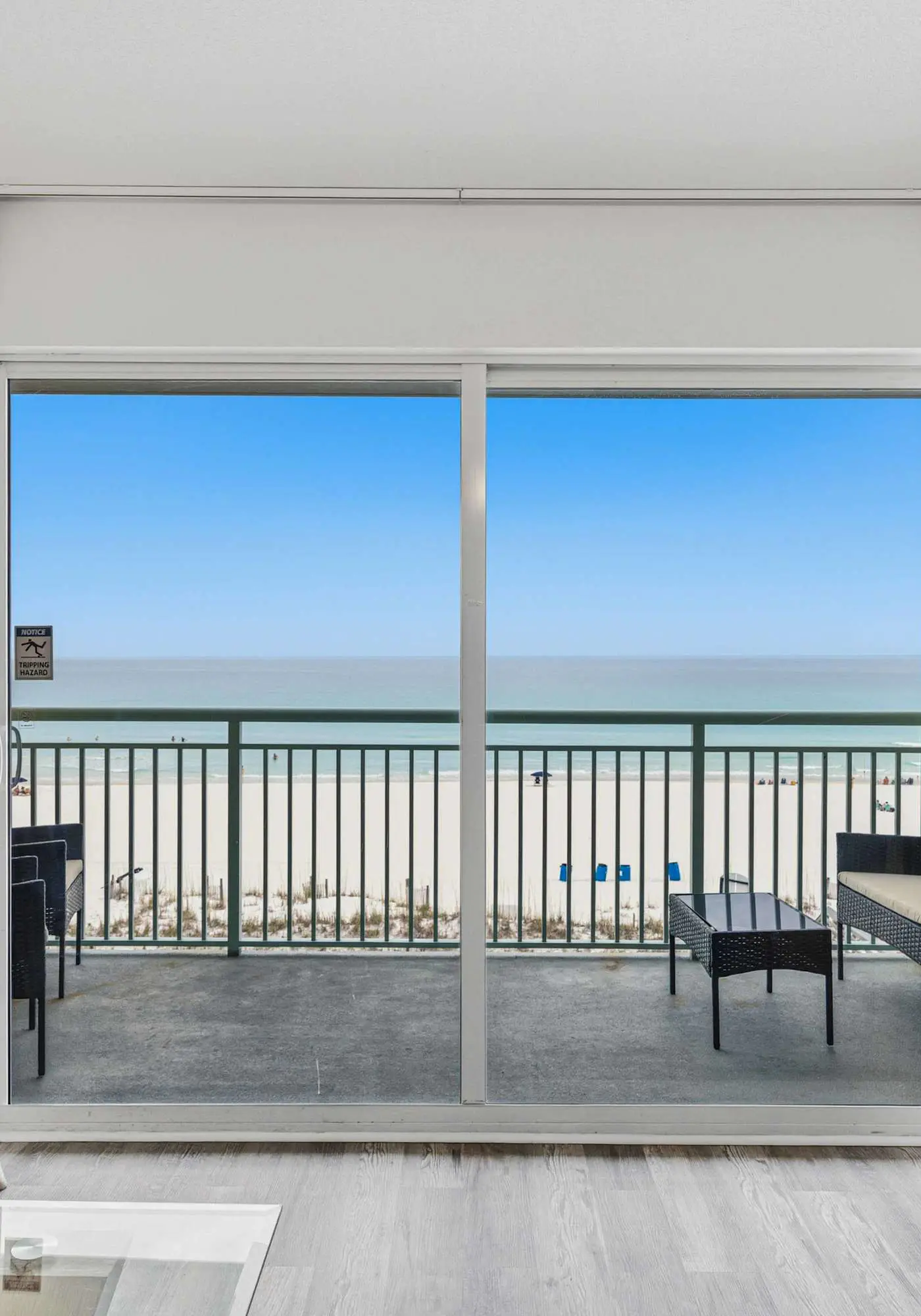 Gorgeous and cozy beachfront condo with shared pool and beach access