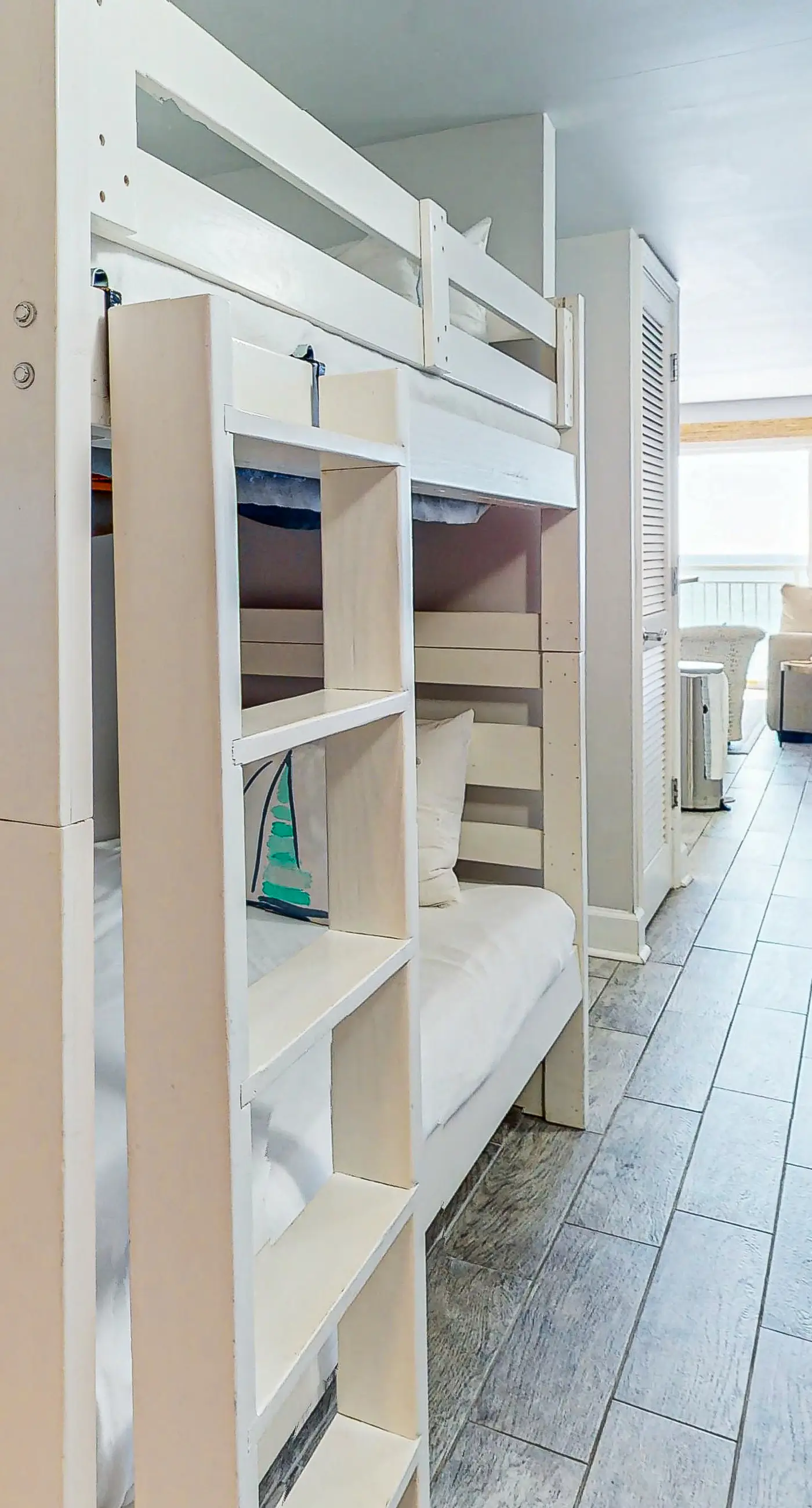 Pelican Isle 506- Oceanfront condo with pool, hot tub, central AC, washer/dryer, & fitness room