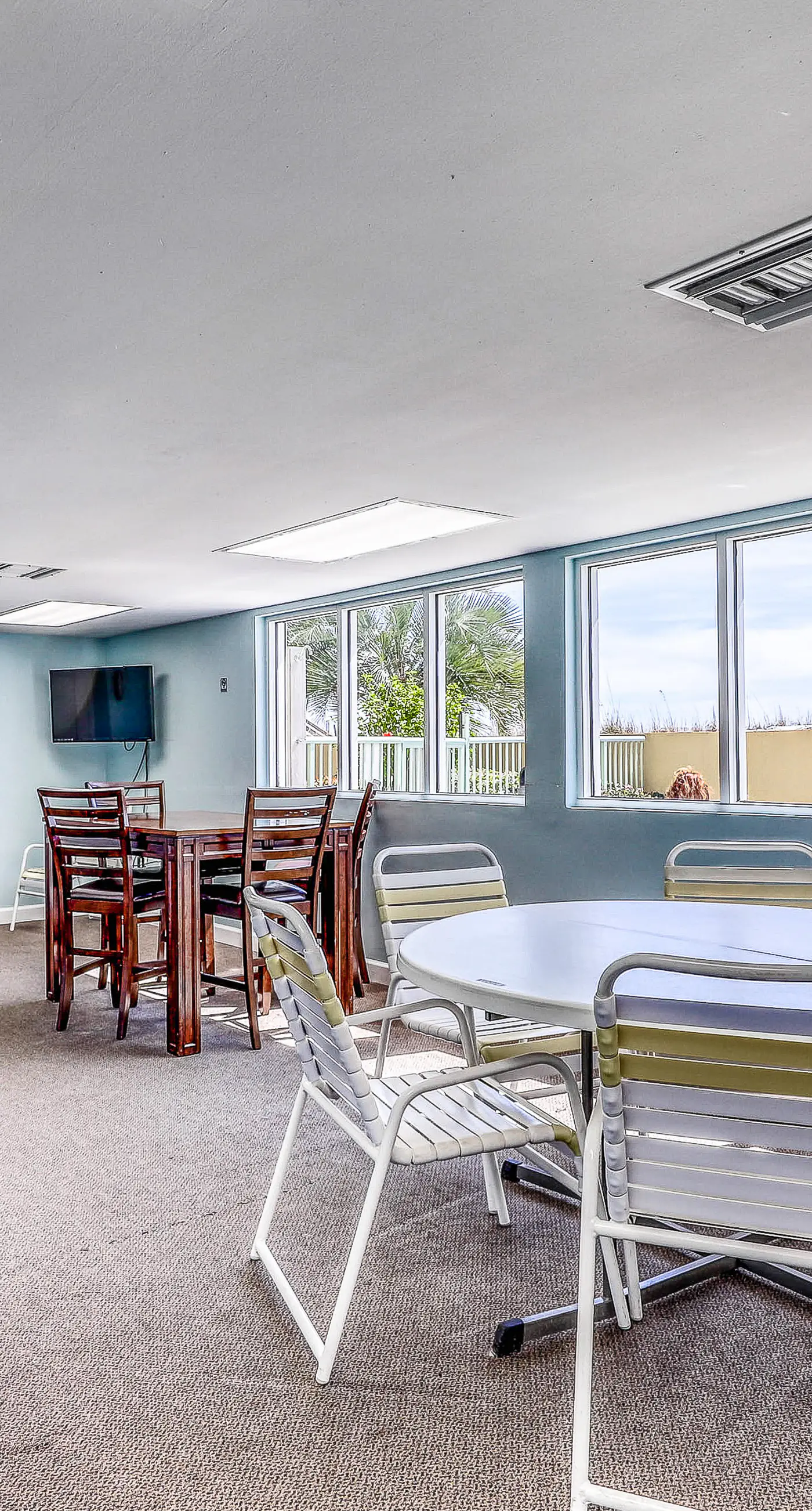 Pelican Isle 506- Oceanfront condo with pool, hot tub, central AC, washer/dryer, & fitness room