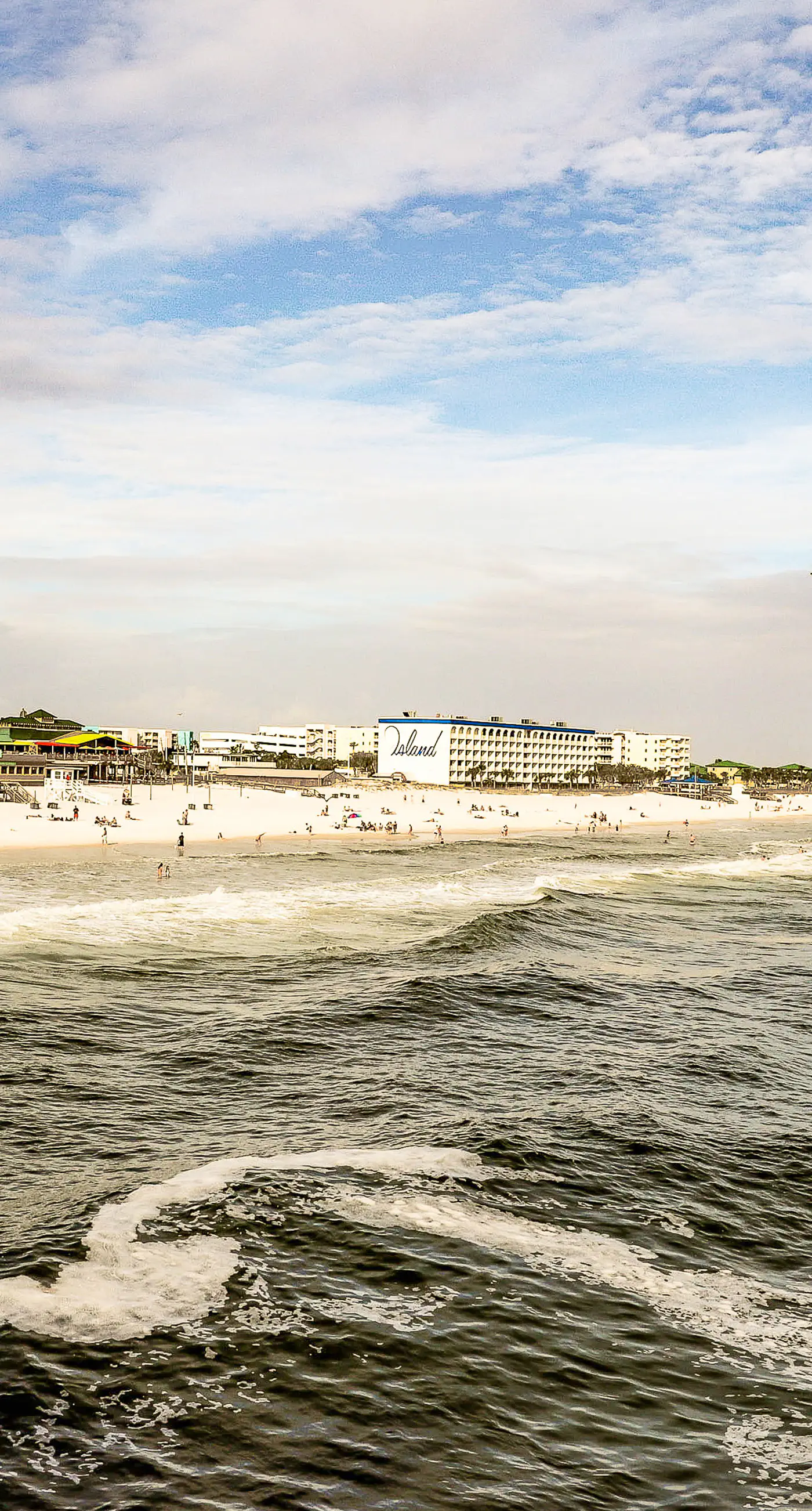 Pelican Isle 506- Oceanfront condo with pool, hot tub, central AC, washer/dryer, & fitness room