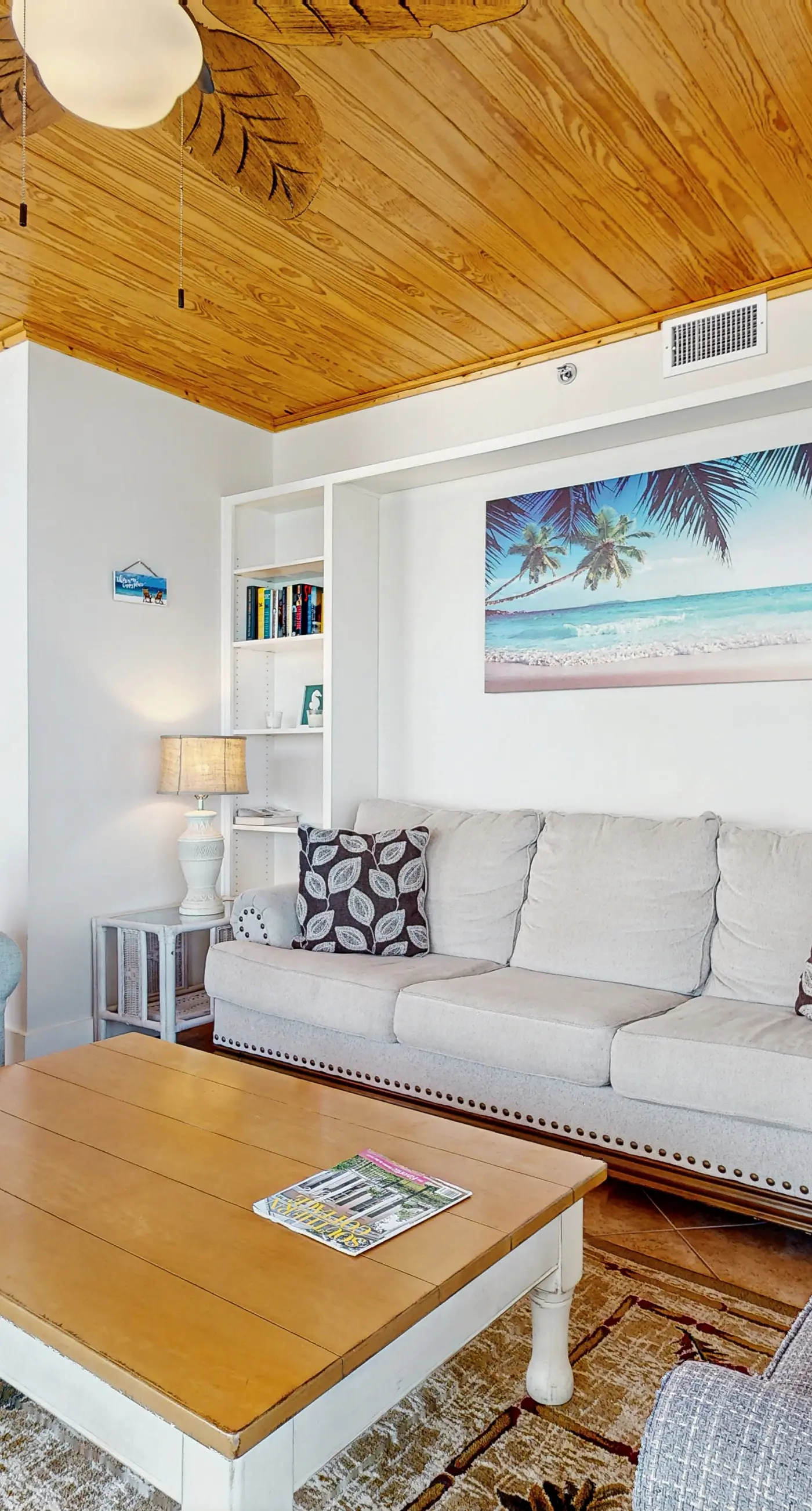 Gulf front condo with beach access, pool, hot tub, tennis & pickleball