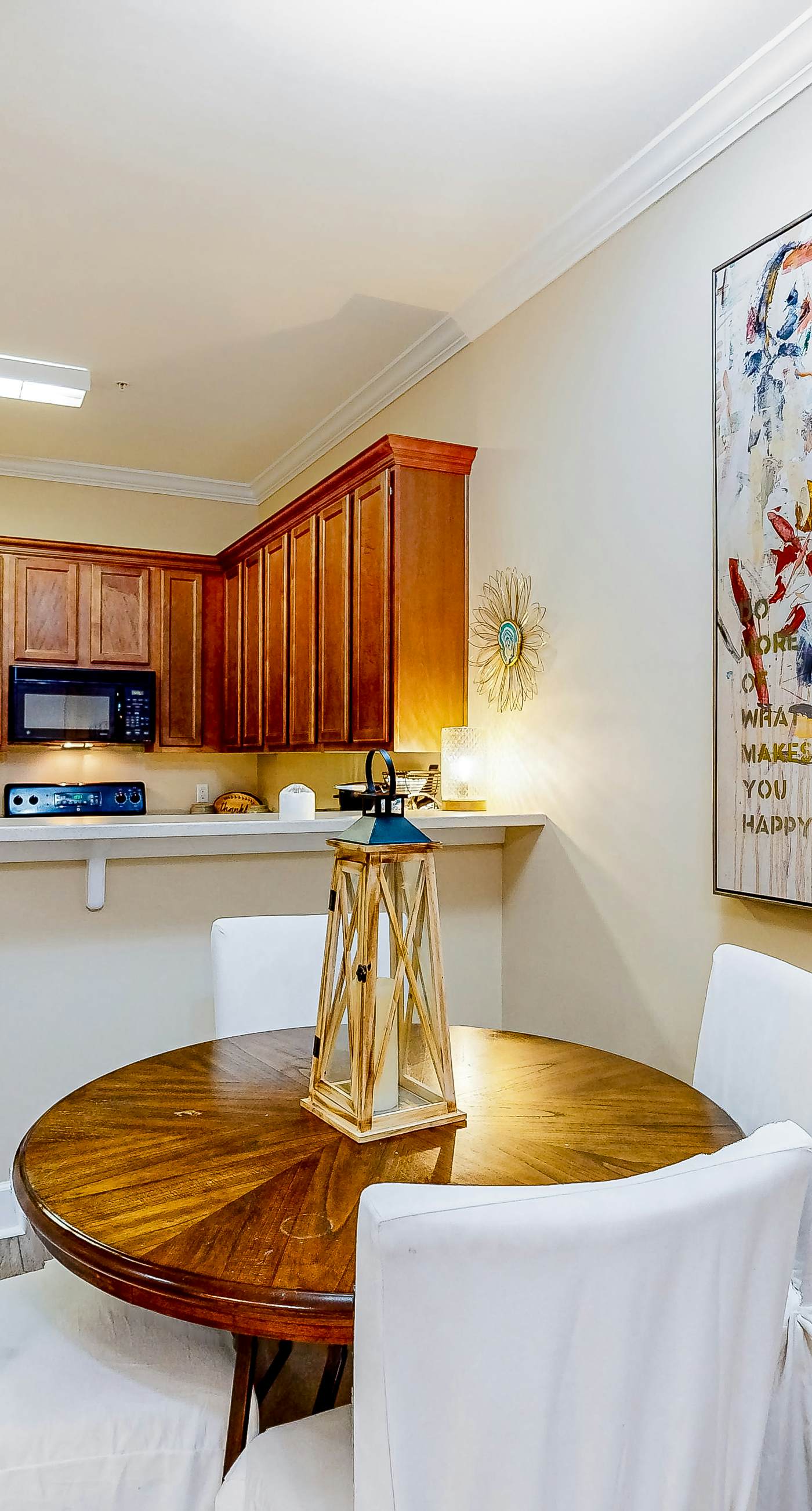 Updated Emerald Coast condo with pool, AC, & washer/dryer - walk to beach