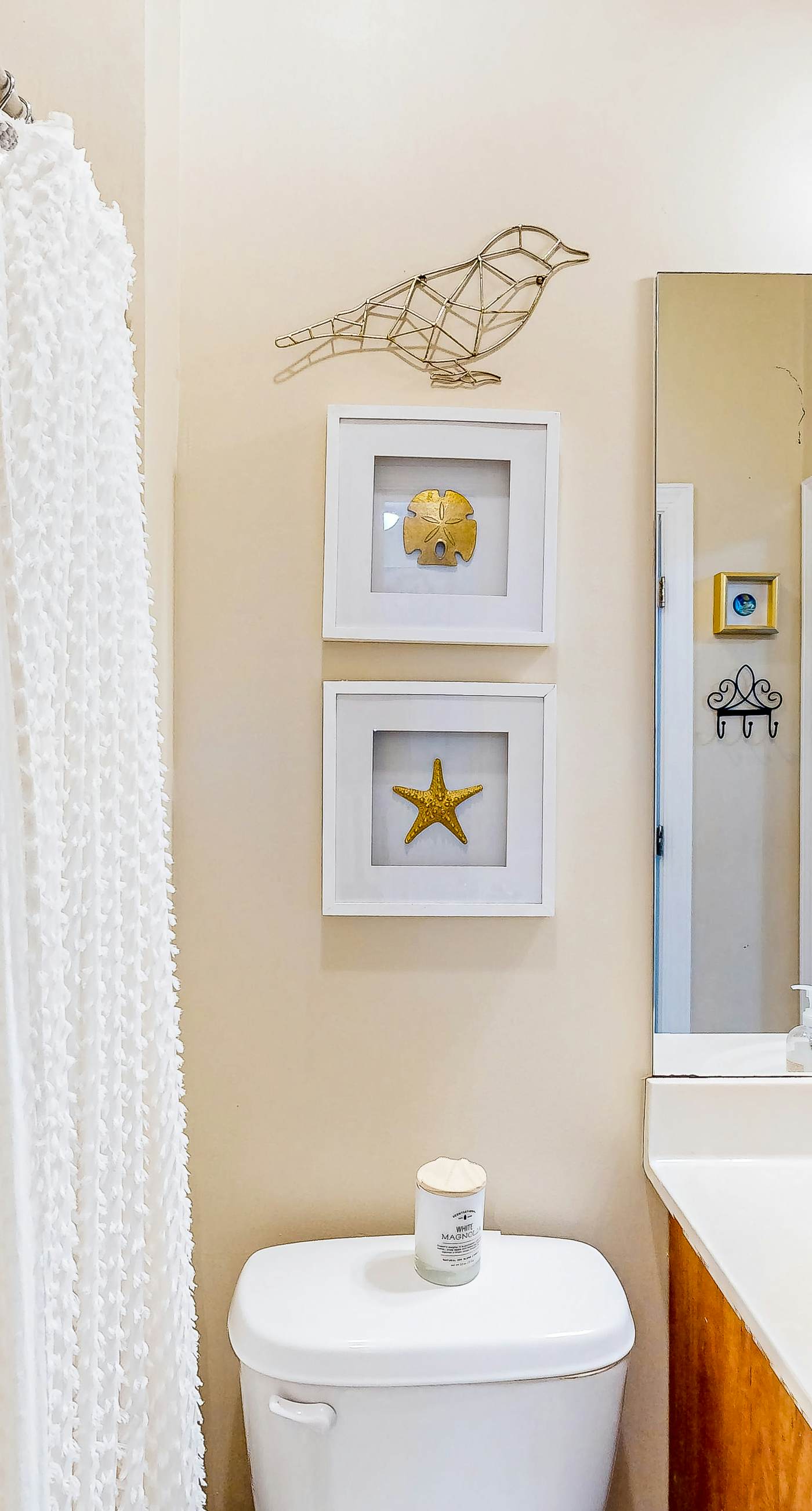 Updated Emerald Coast condo with pool, AC, & washer/dryer - walk to beach