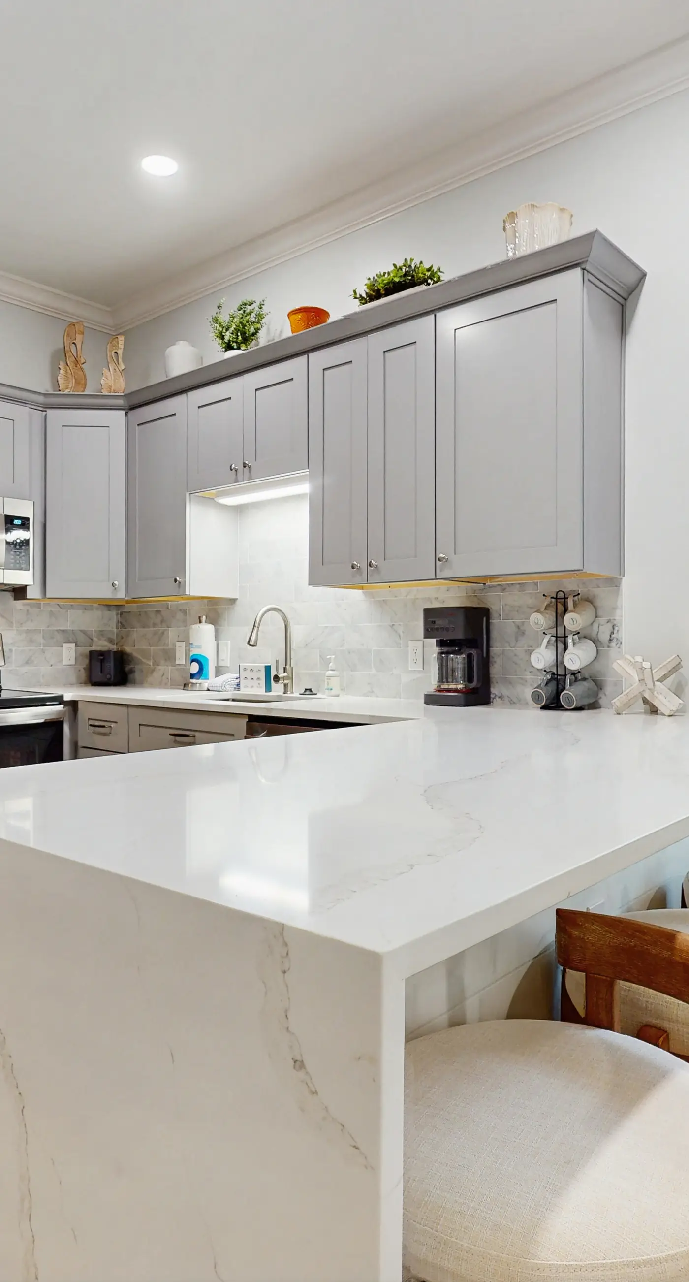 Gorgeous coastal condo with shared pool and private balcony