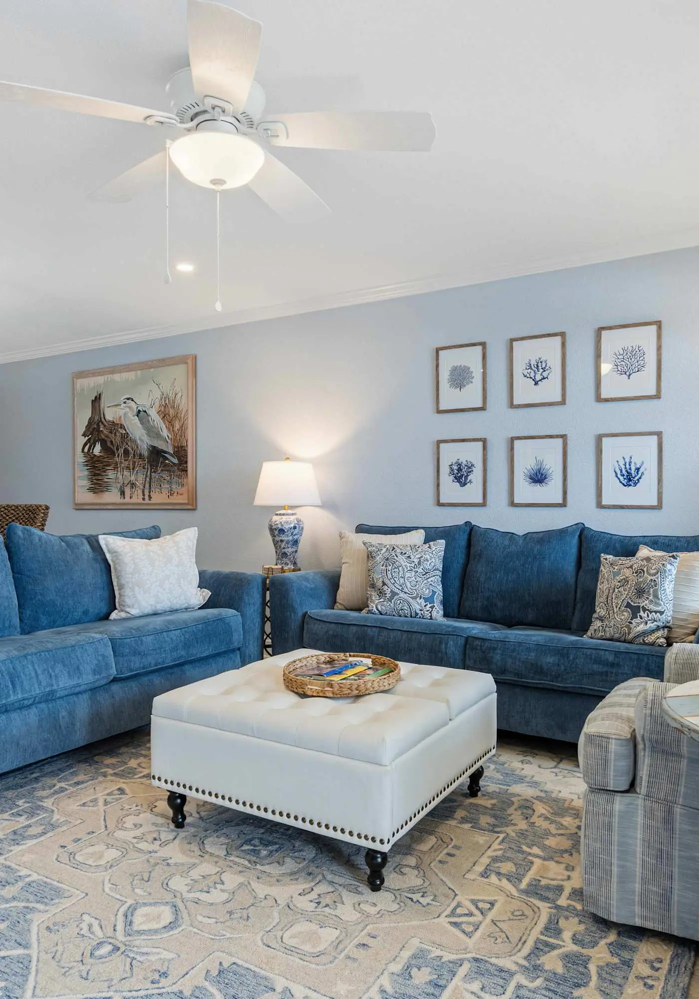Island Echos 3M. Great beachfront condo with pool & tennis - quick drive to dining