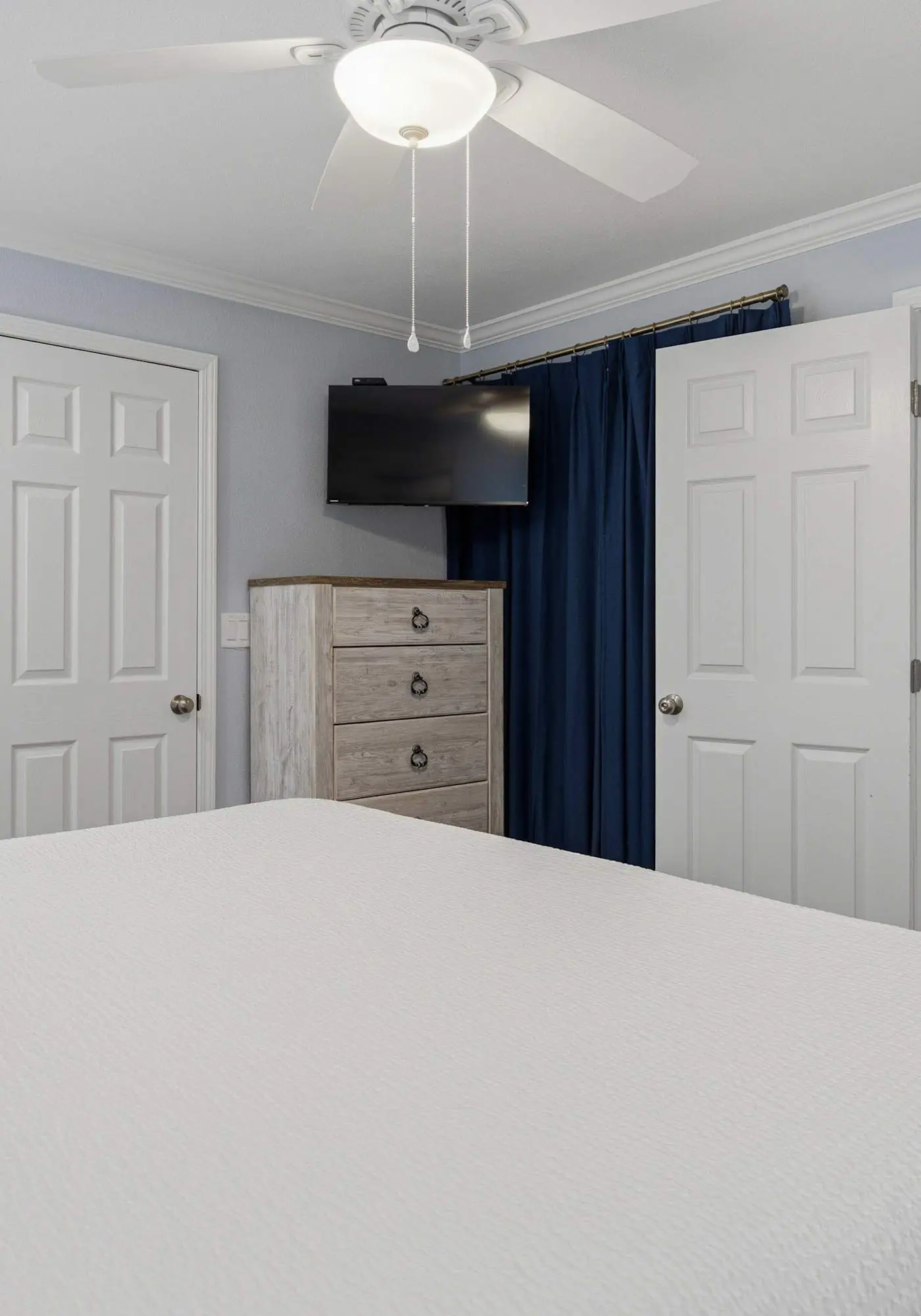 Island Echos 3M. Great beachfront condo with pool & tennis - quick drive to dining