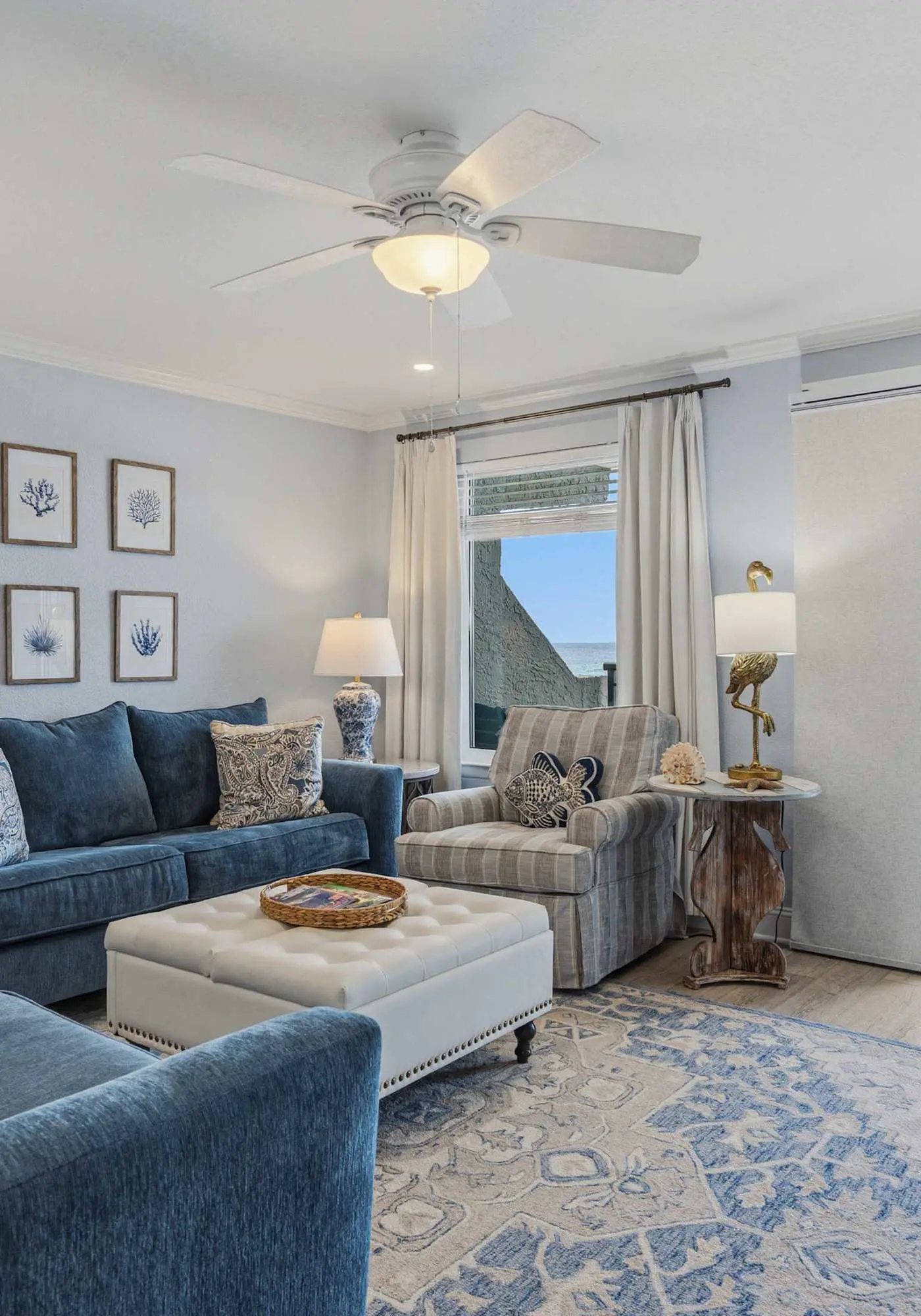 Island Echos 3M. Great beachfront condo with pool & tennis - quick drive to dining