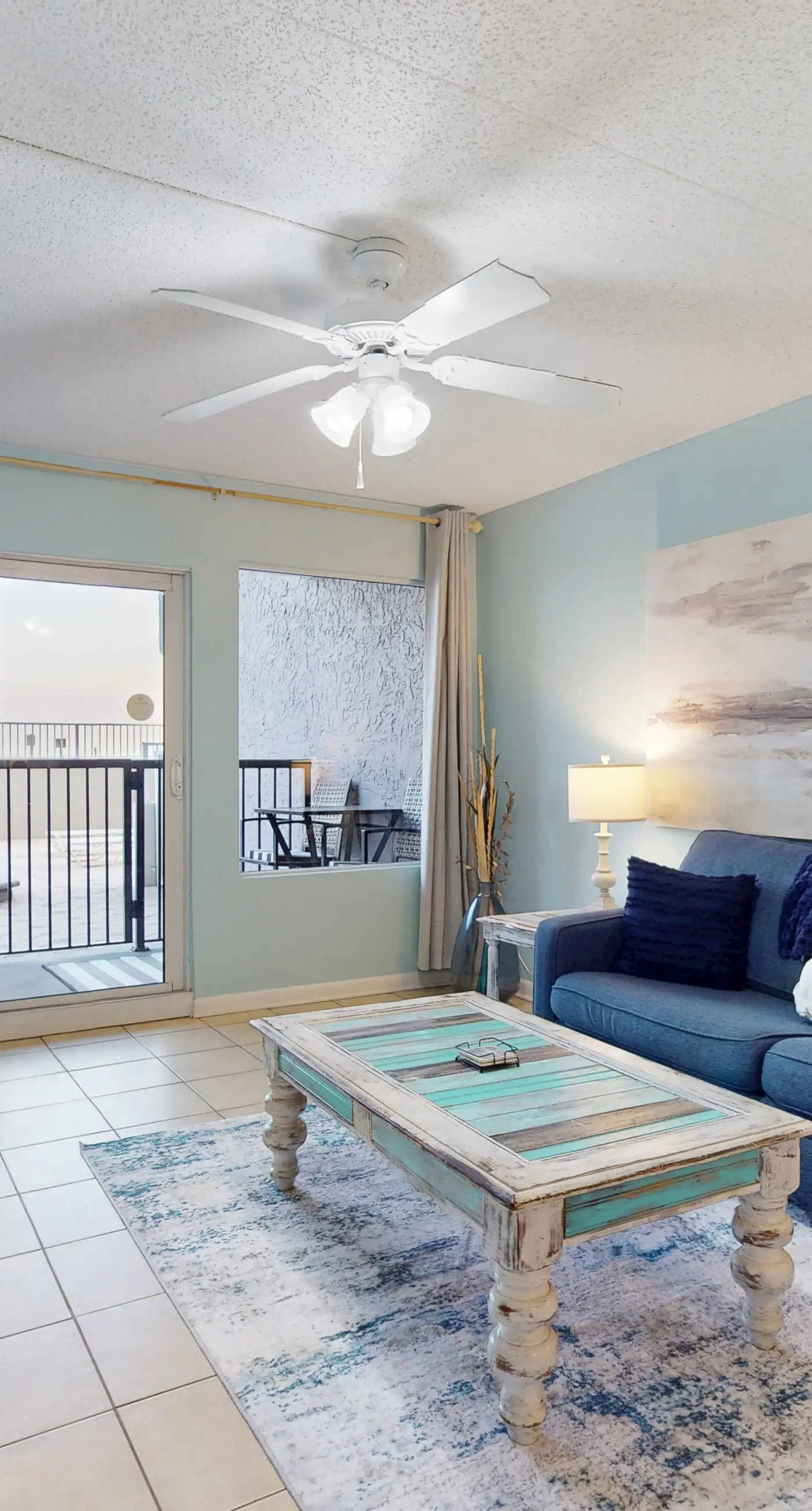 Island Echos 1L. Updated, first-floor, open, airy condo with great views - close to dining