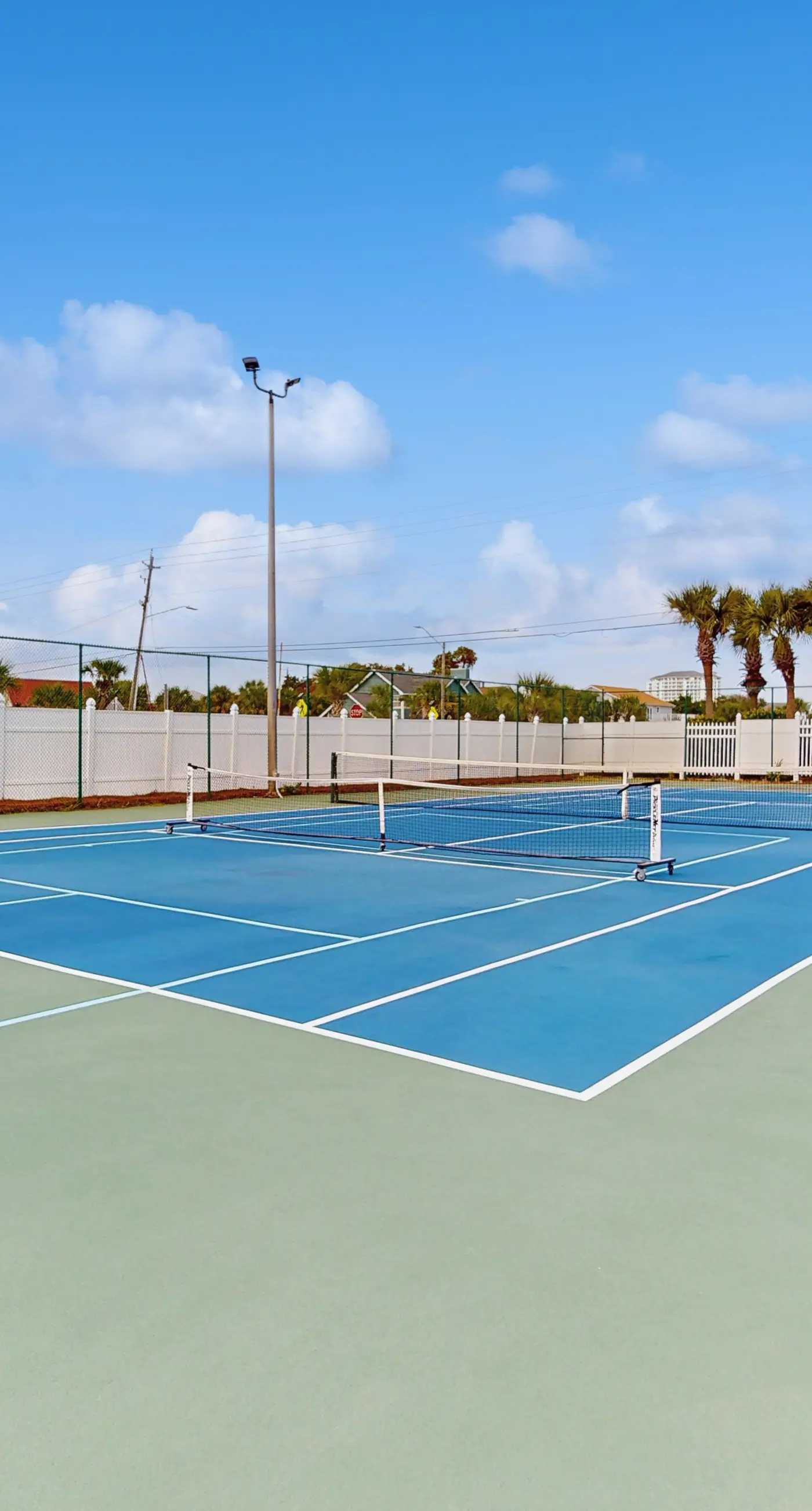 Island Echos 3P. Cozy Gulf-front condo with 2 beach chairs - close to entertainment