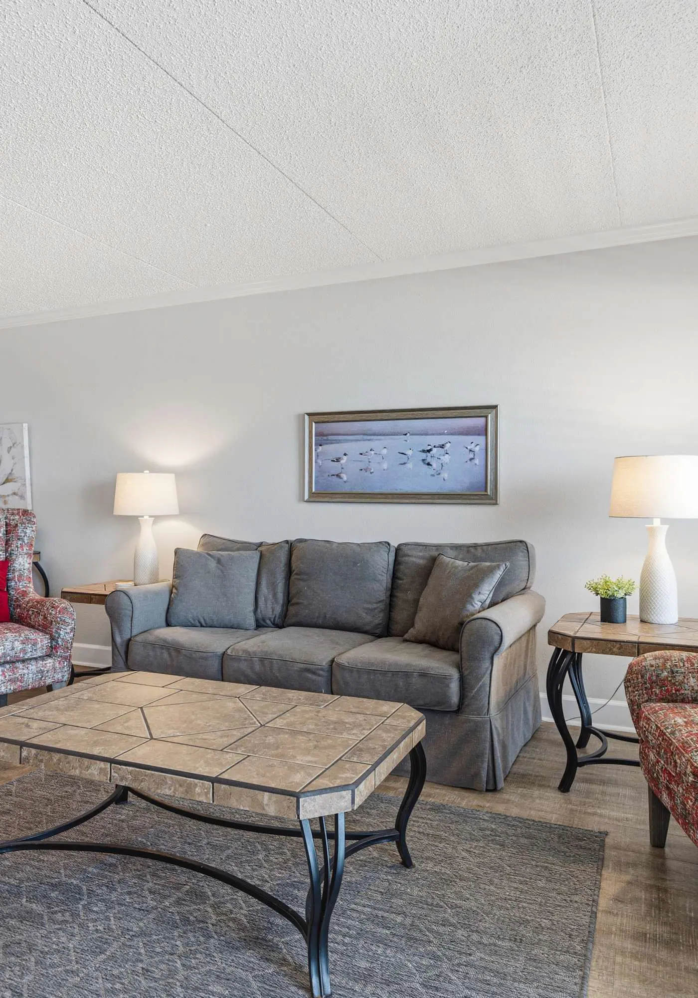 Cozy Gulf-front condo with 2 beach chairs - close to entertainment