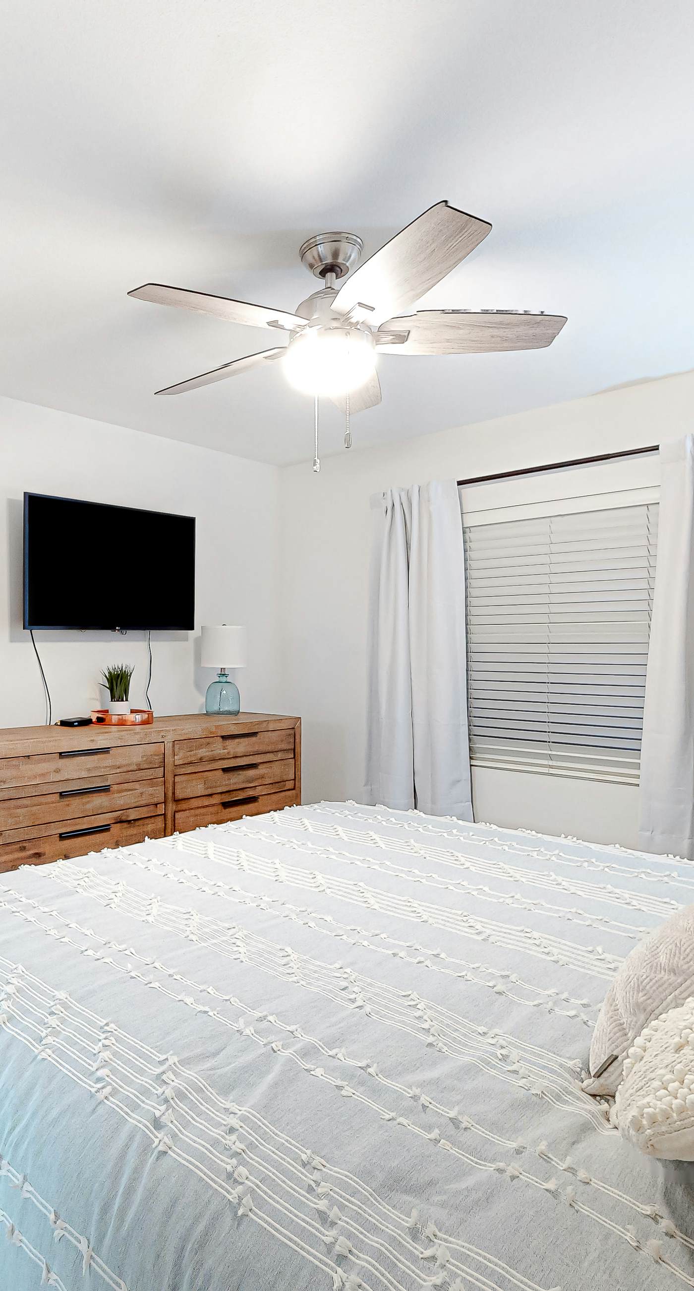 Pelican Isle 110 - Oceanfront Condo with Shared Pool & Hot Tub, Ocean View, & Private Washer/Dryer