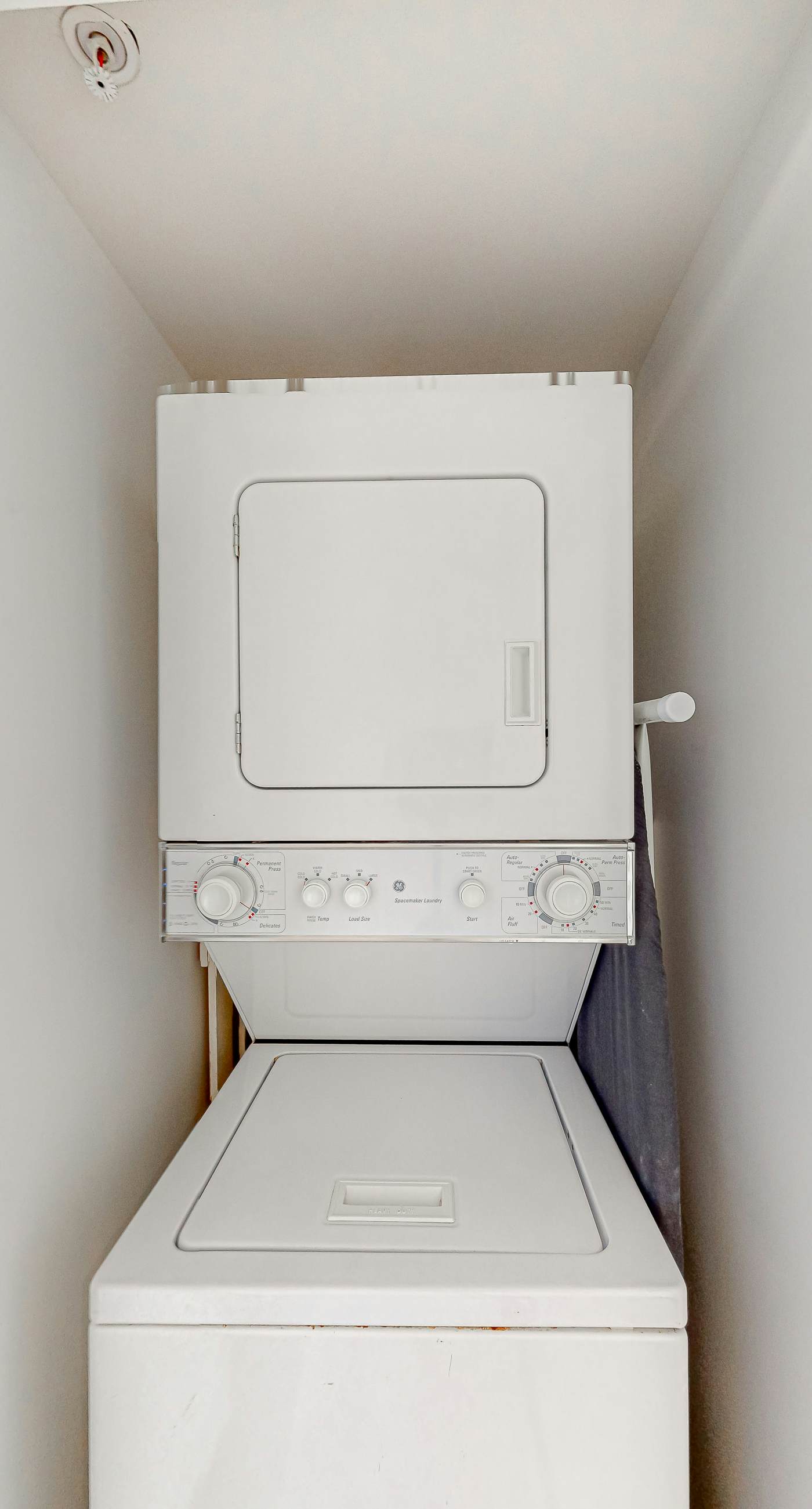 Pelican Isle 110 - Oceanfront Condo with Shared Pool & Hot Tub, Ocean View, & Private Washer/Dryer