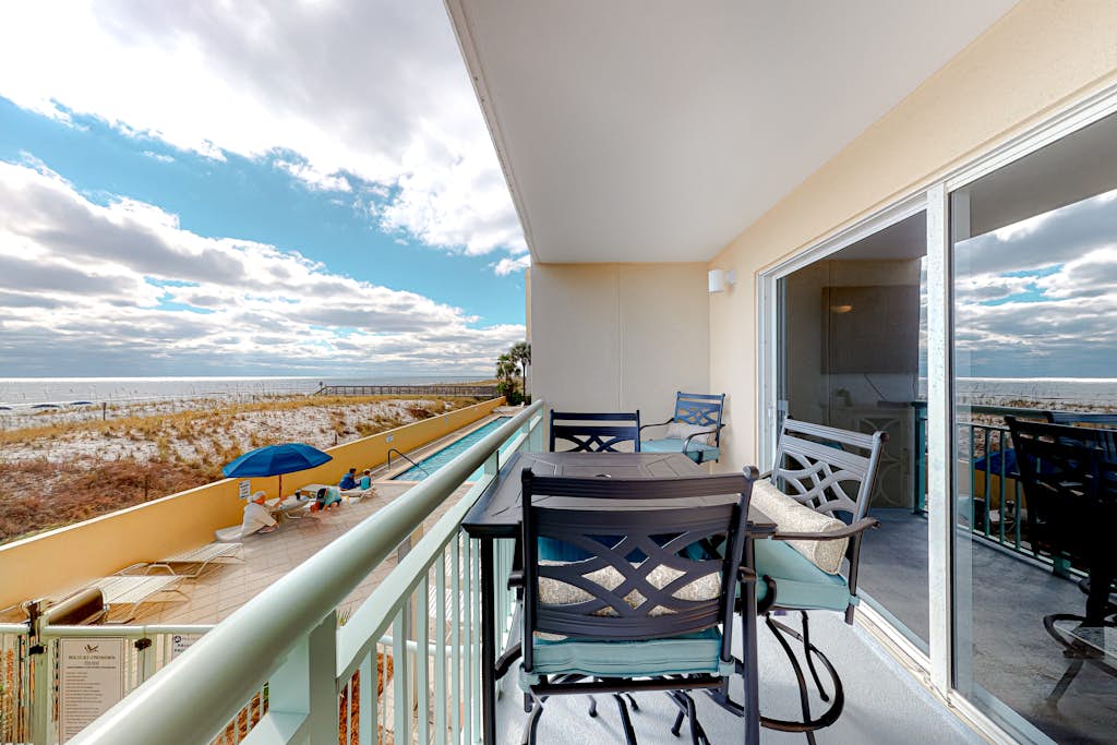 Pelican Isle 110