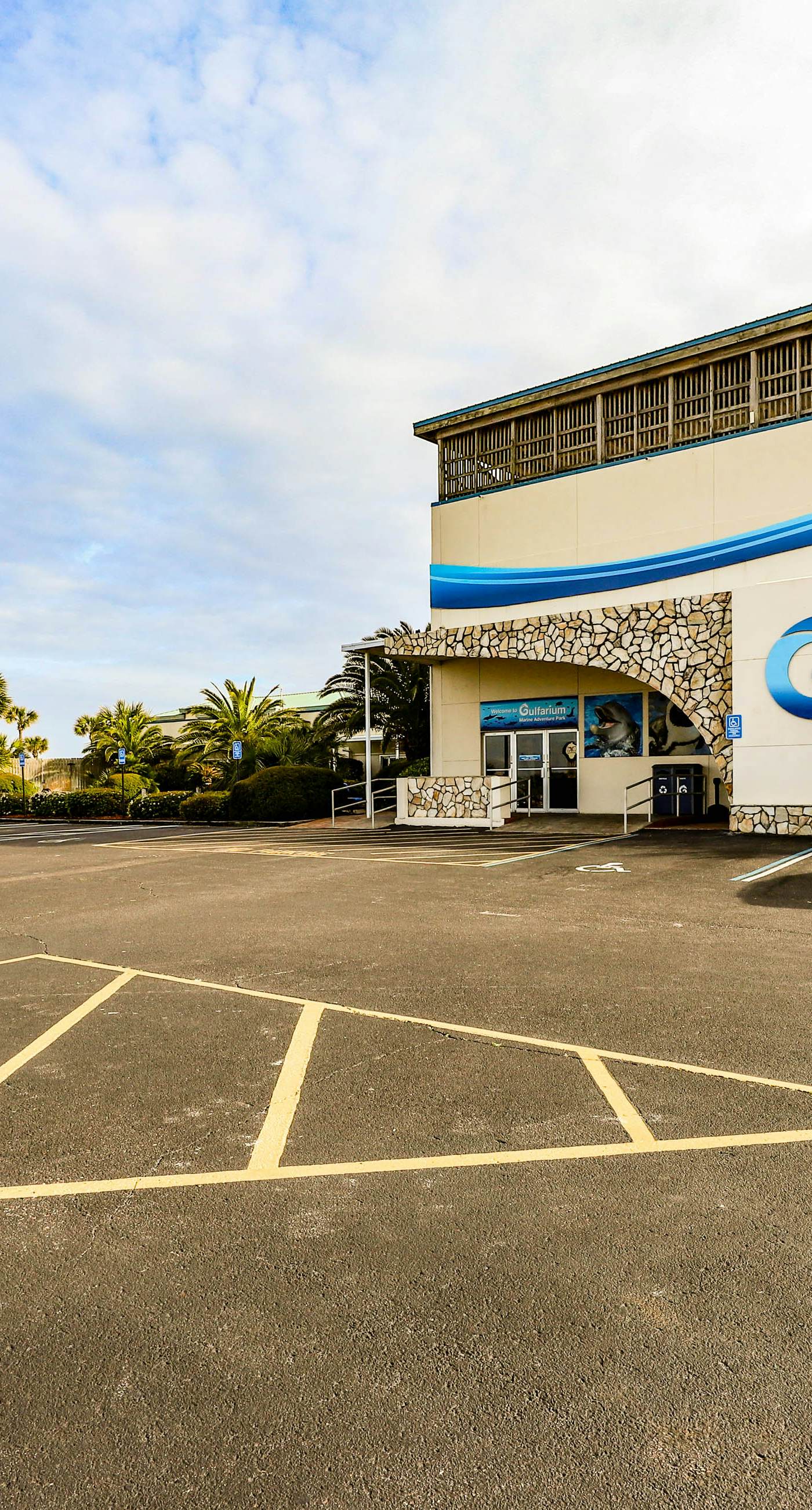 Pelican Isle 110 - Oceanfront Condo with Shared Pool & Hot Tub, Ocean View, & Private Washer/Dryer