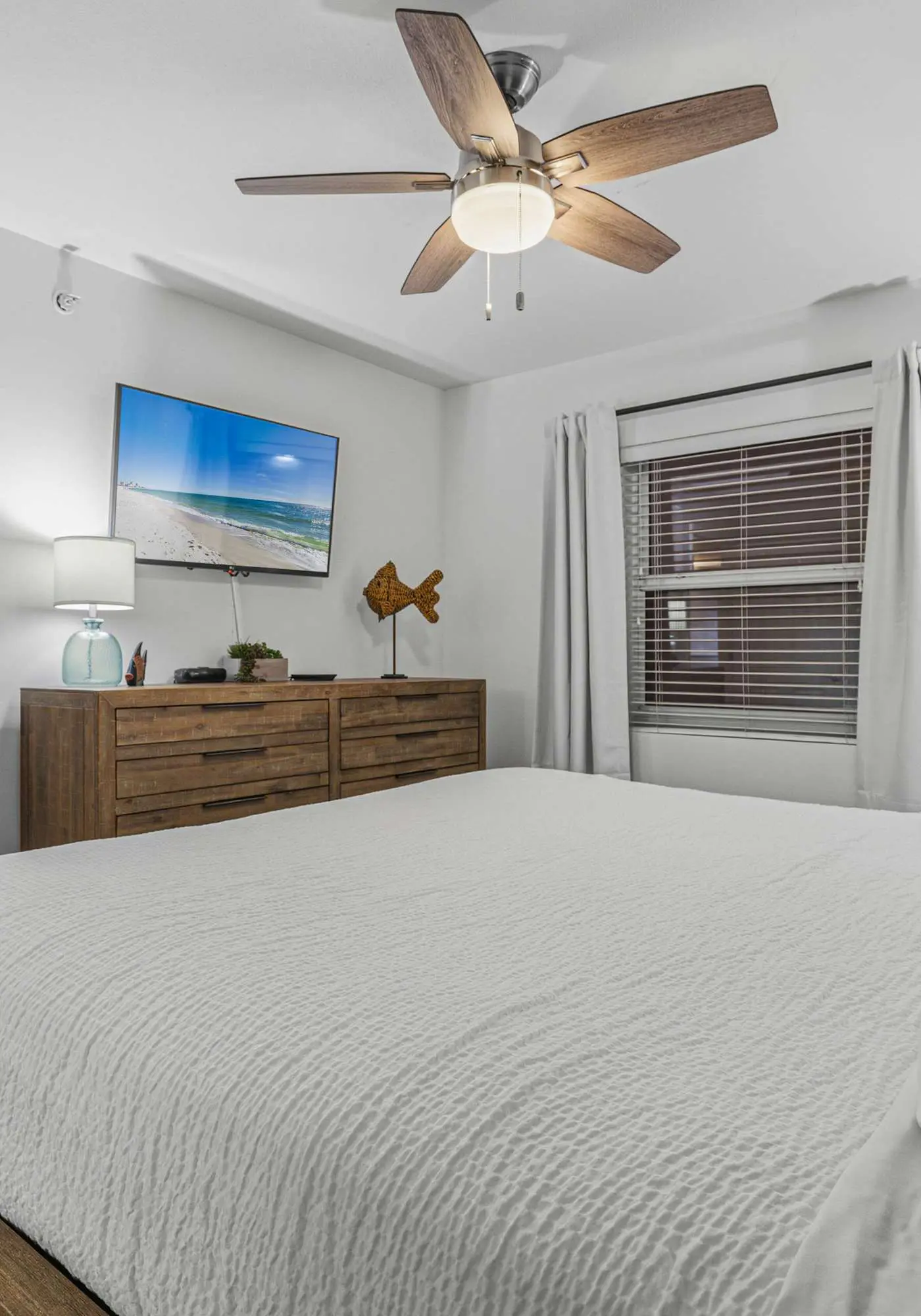 Oceanfront Condo with Shared Pool & Hot Tub, Ocean View, & Private Washer/Dryer